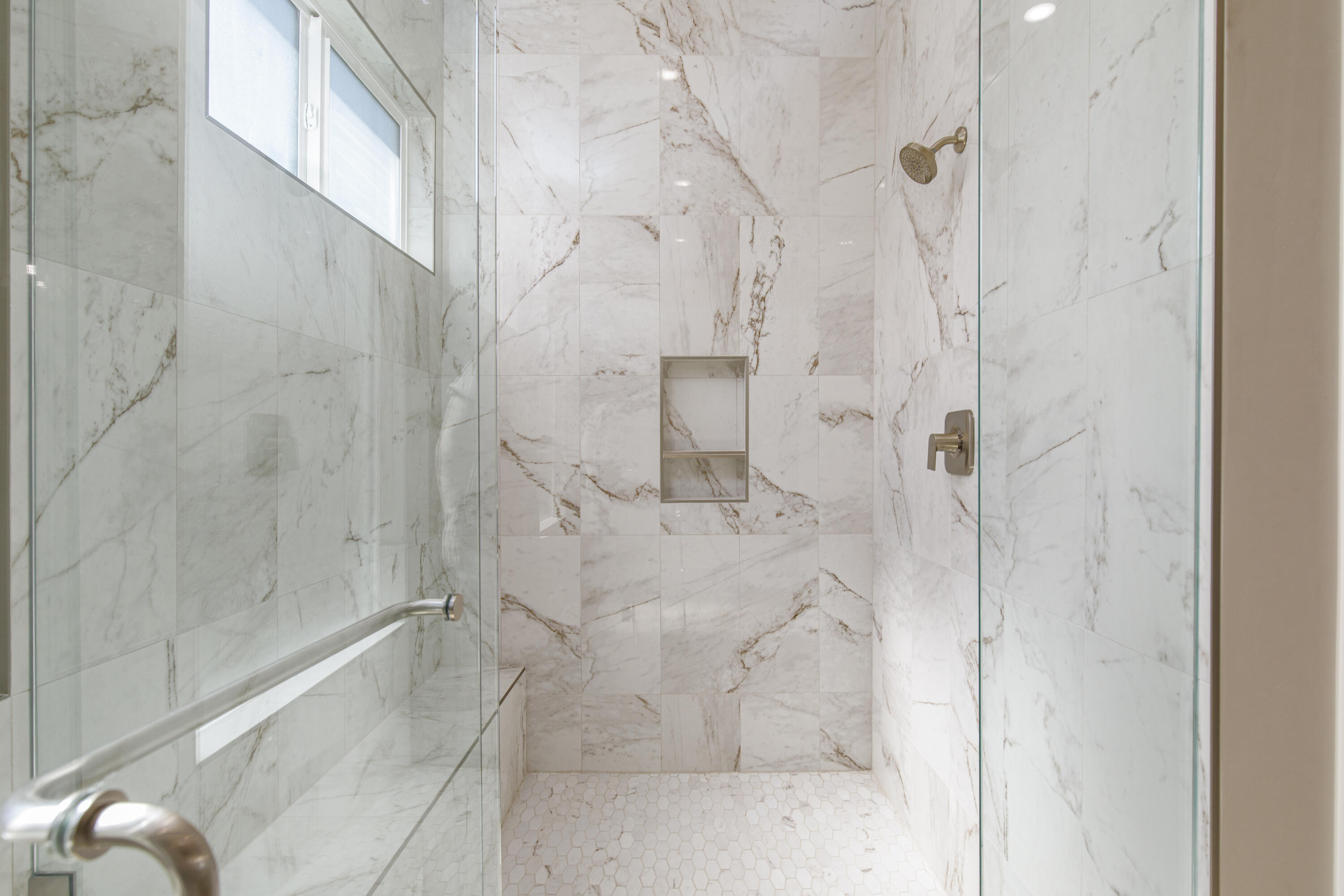 EAGLE POINTE - Residential