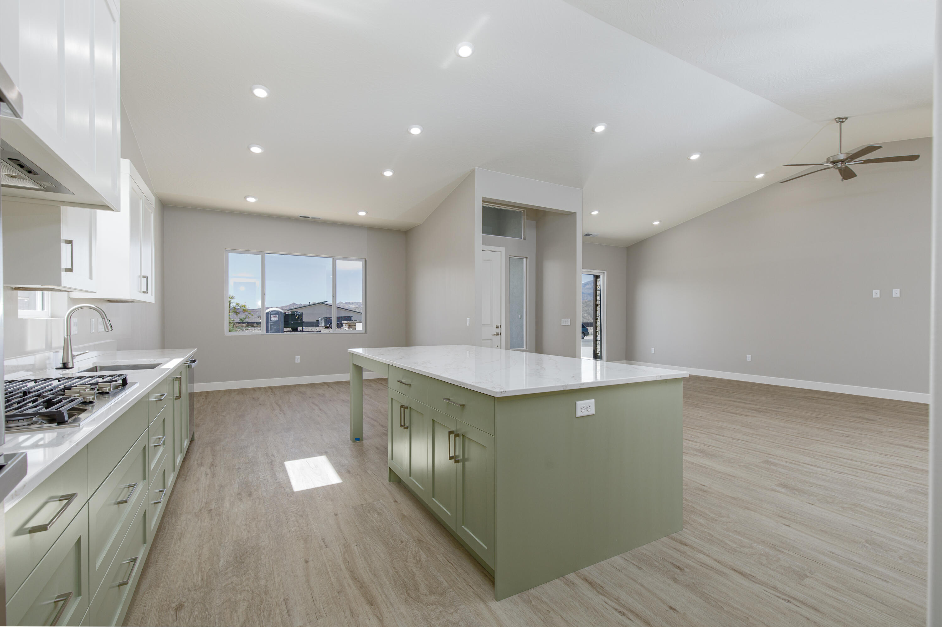 EAGLE POINTE - Residential