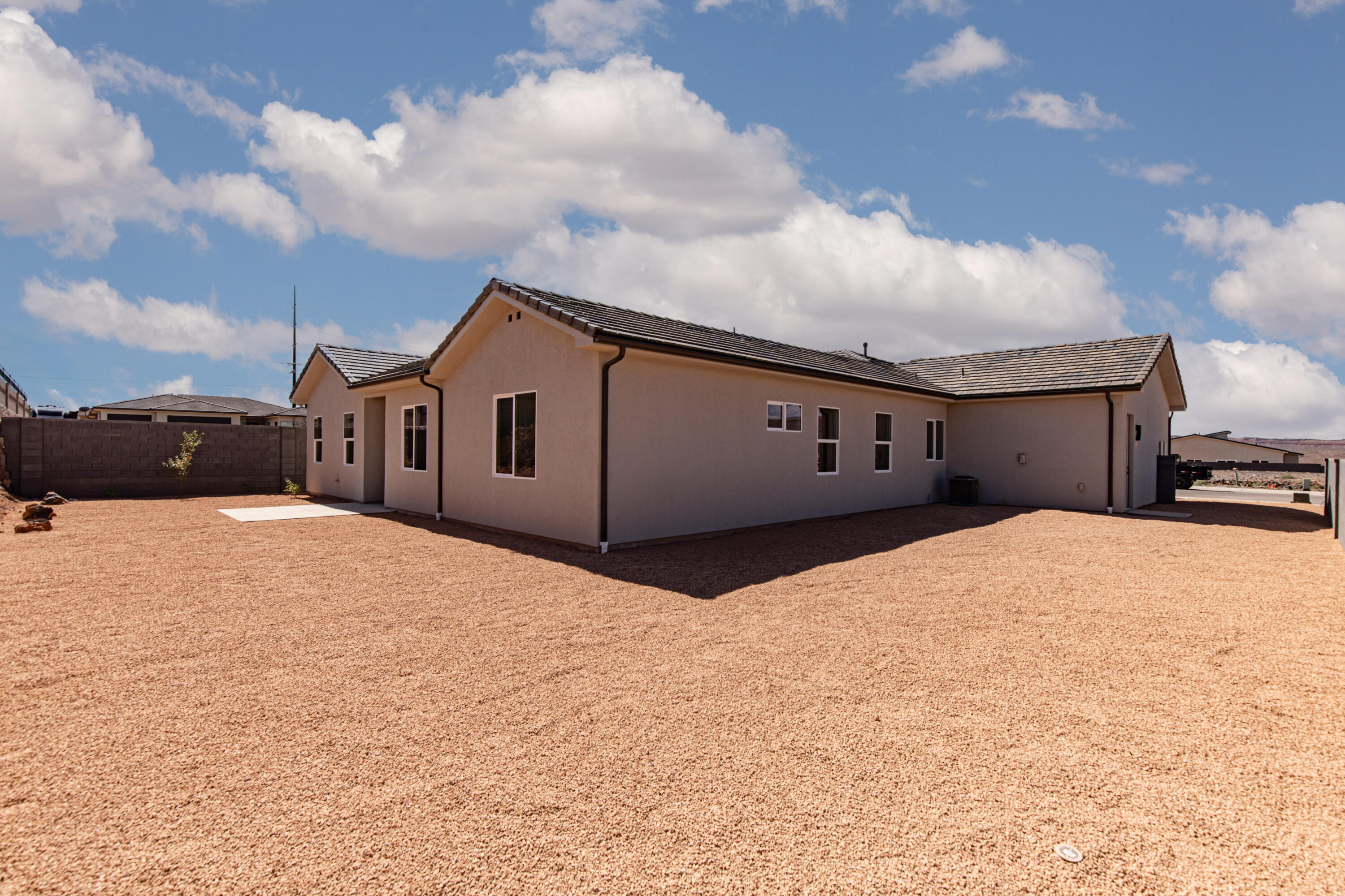 EAGLE POINTE - Residential