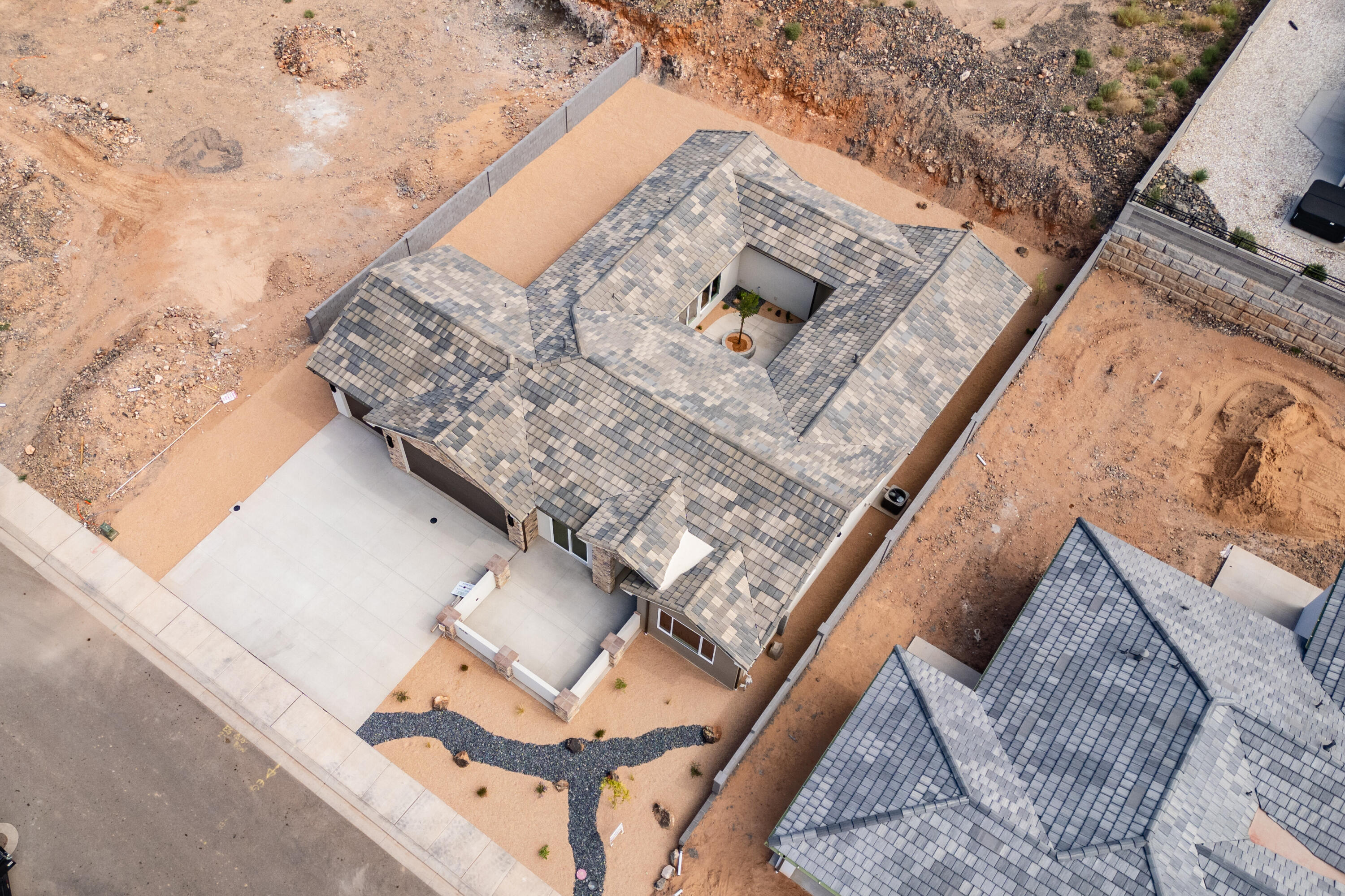 EAGLE POINTE - Residential