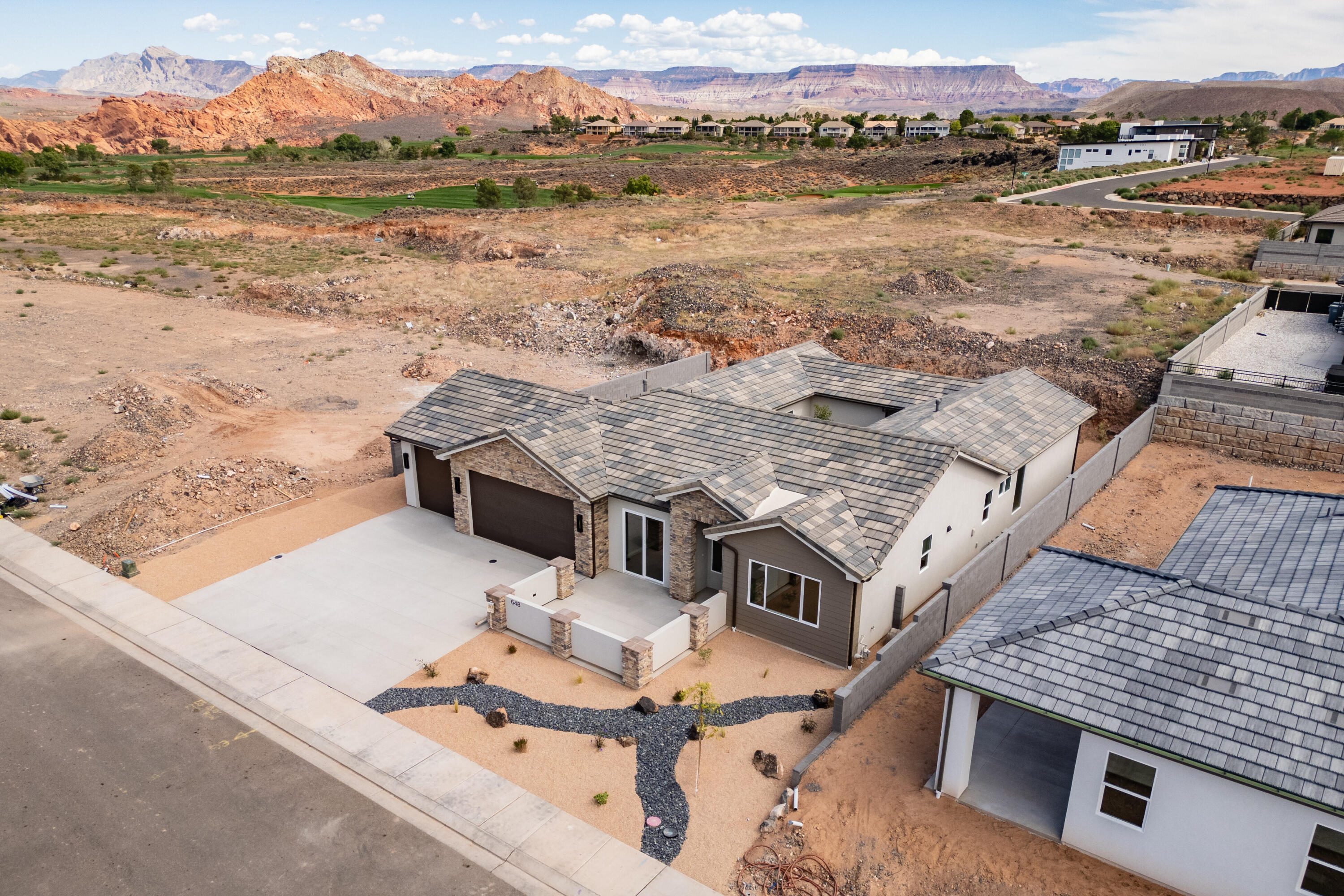 EAGLE POINTE - Residential