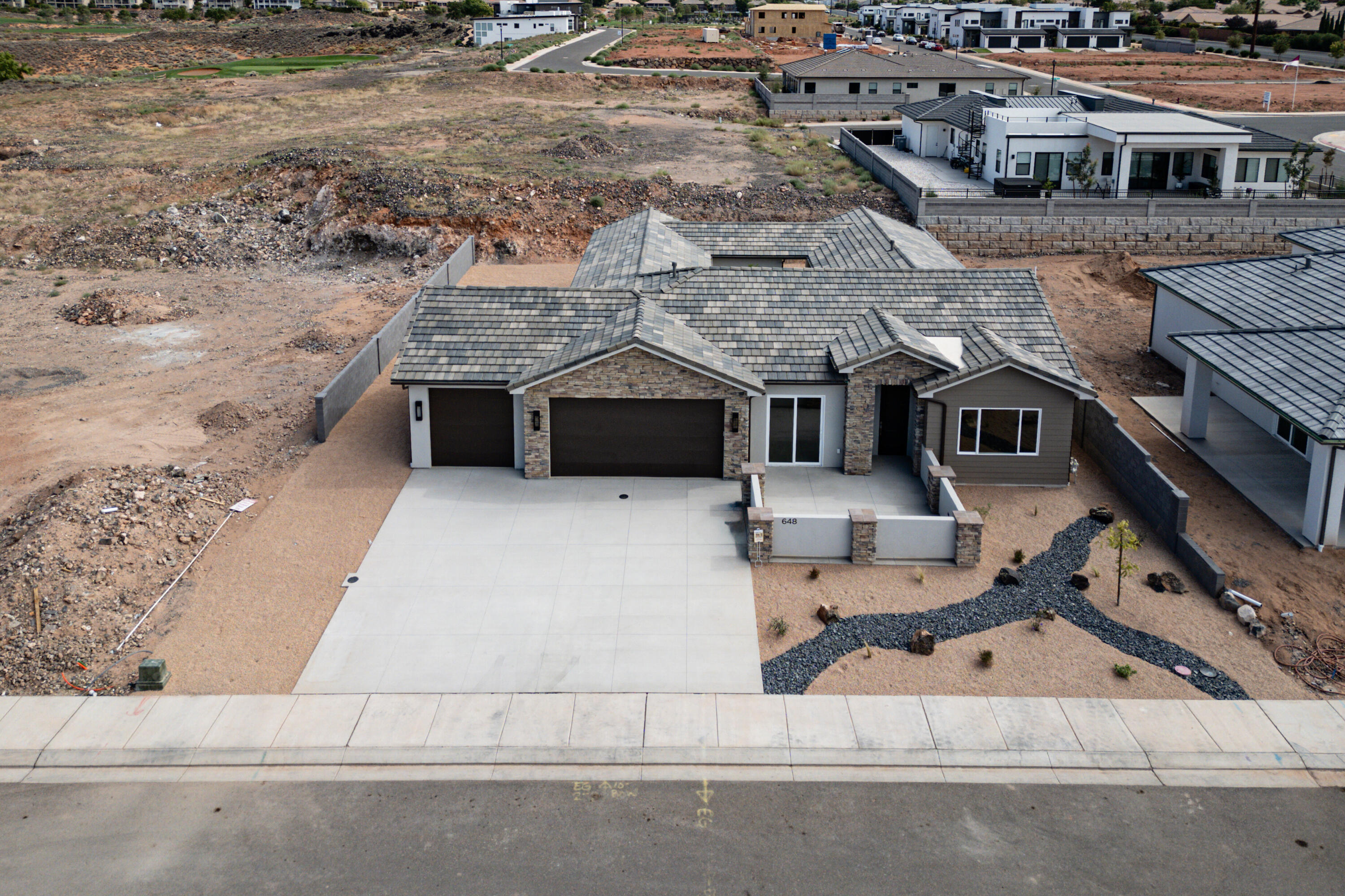 EAGLE POINTE - Residential