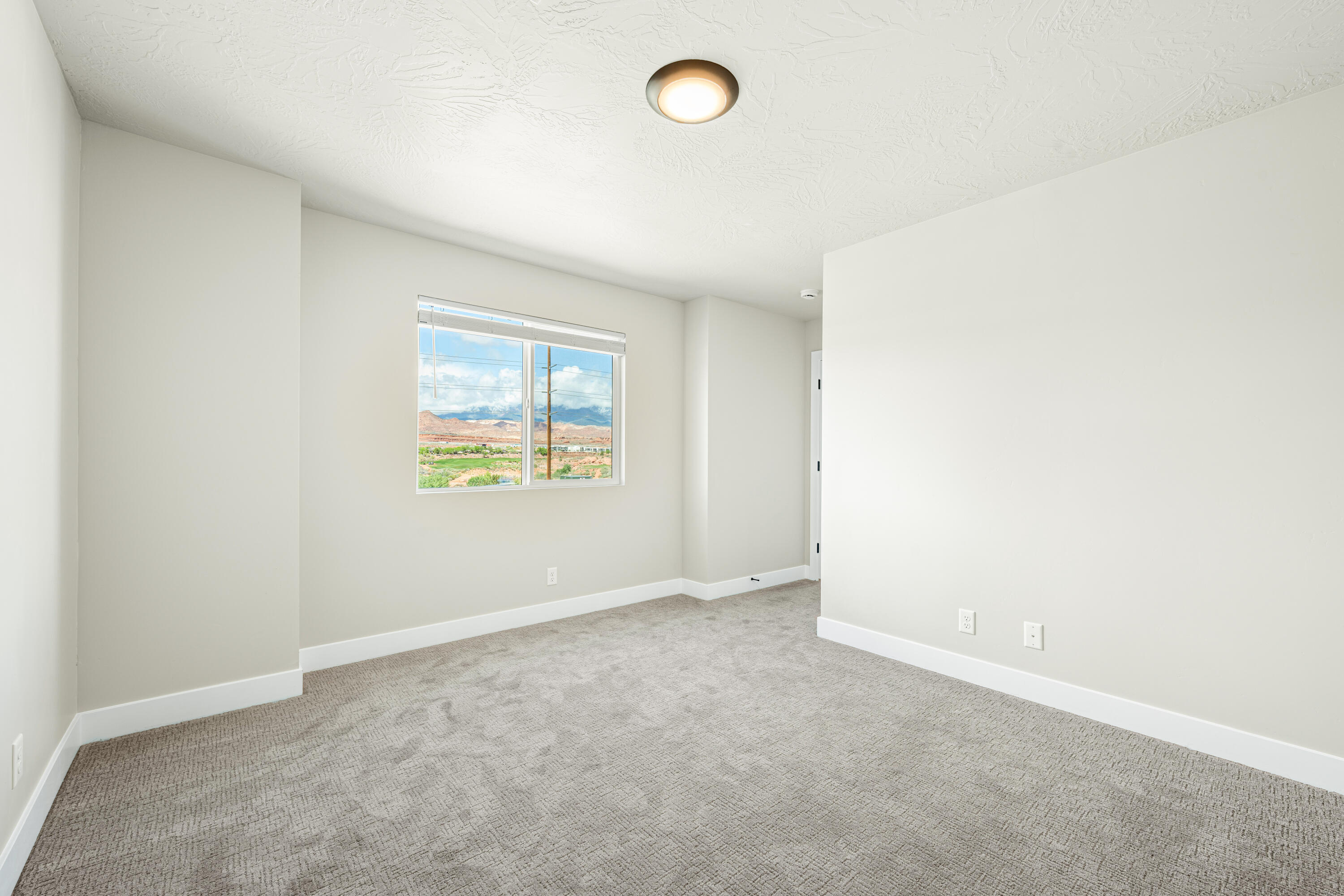 RISE AT CORAL CANYON - Residential