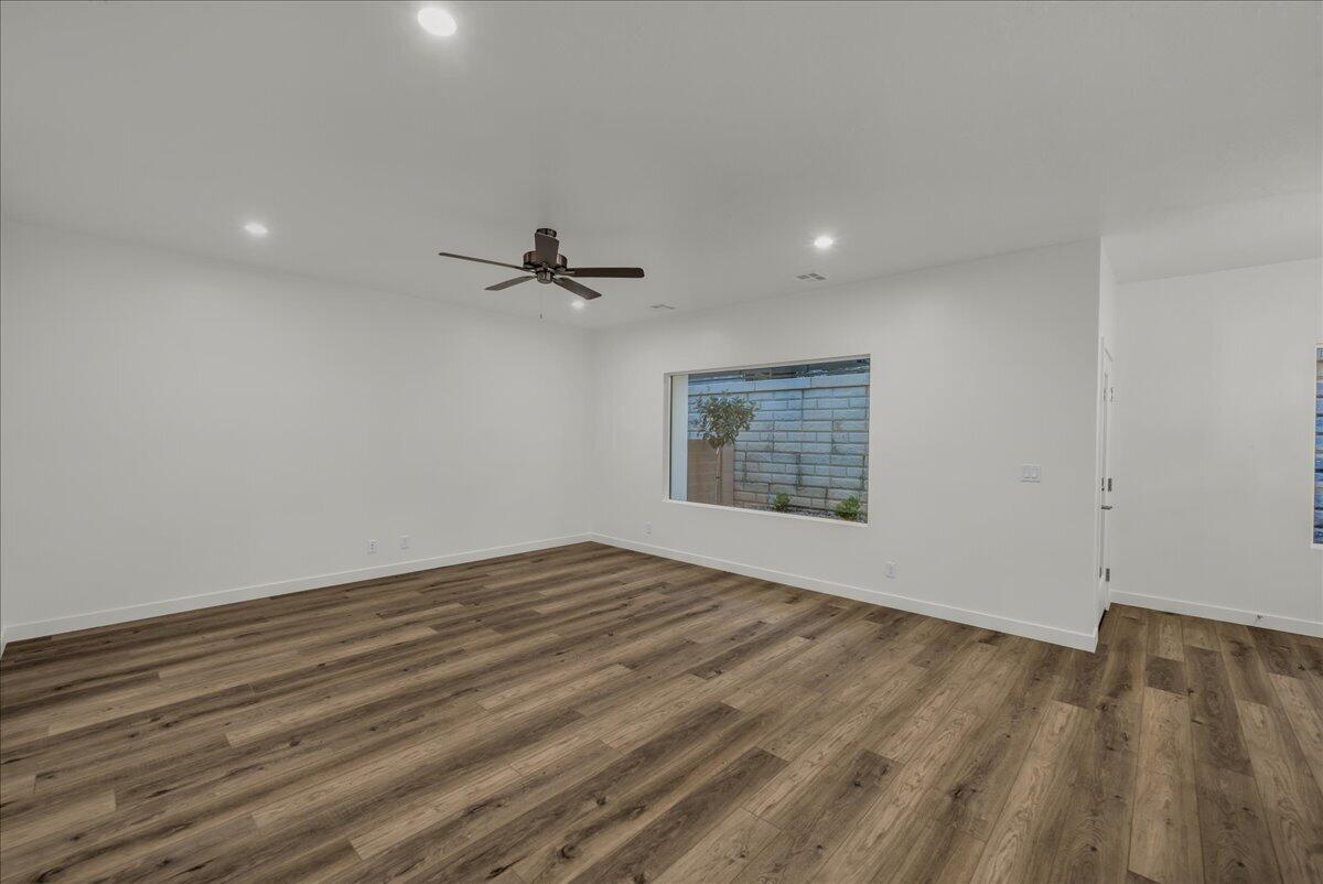 RED TRAILS SUNRISE VALLEY - Residential