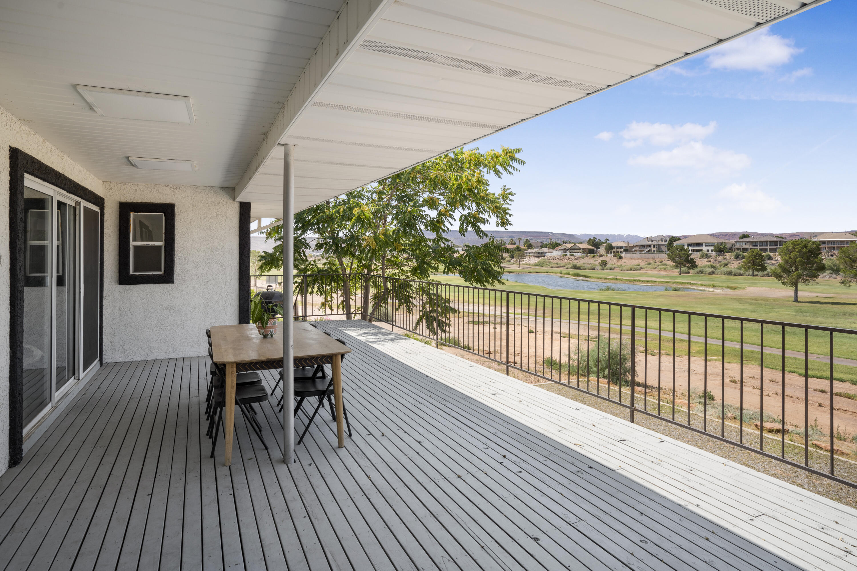 BLOOMINGTON HILLS - Residential