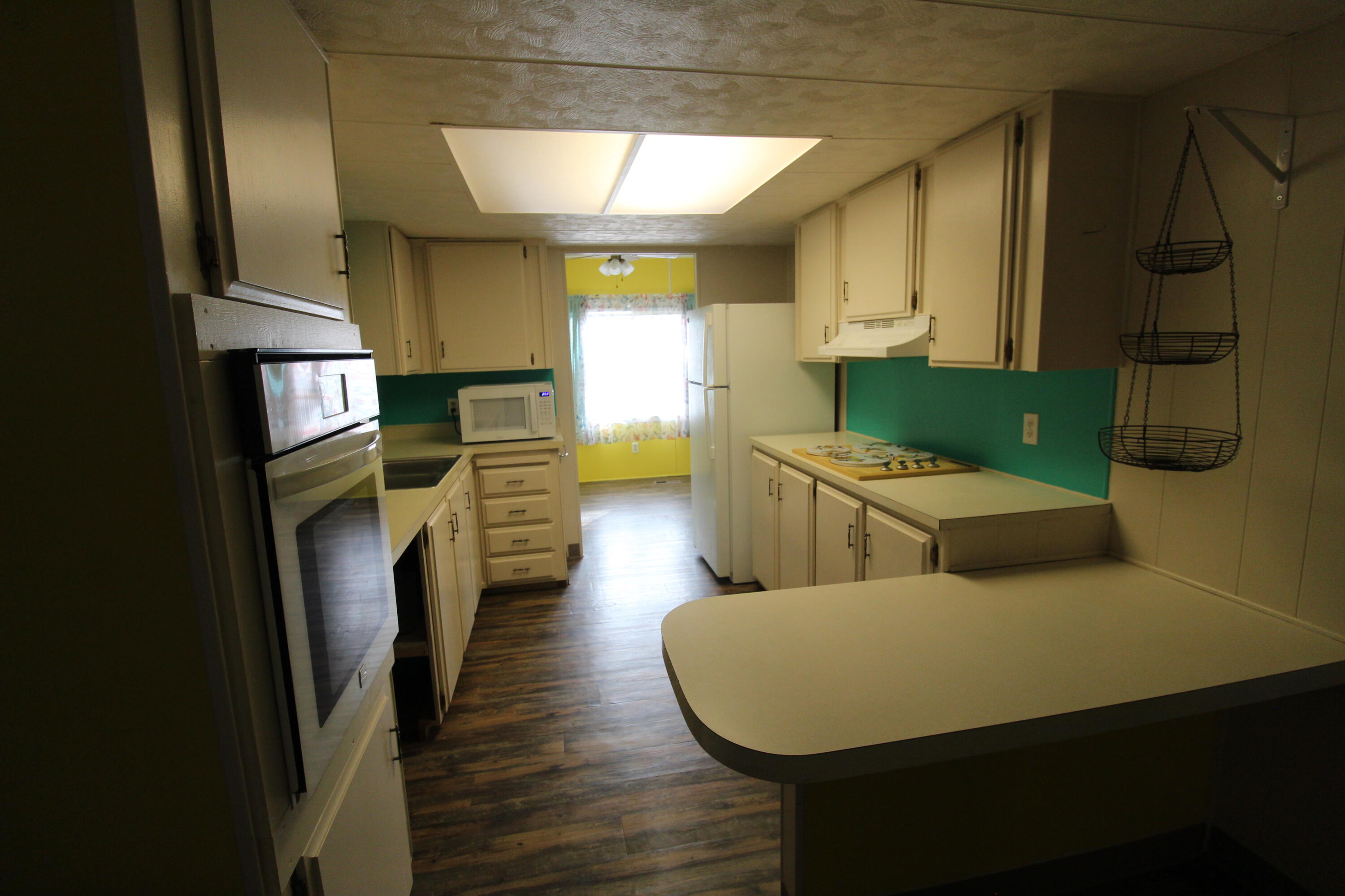 ORAL D & MINNIE E STOWELL - Residential