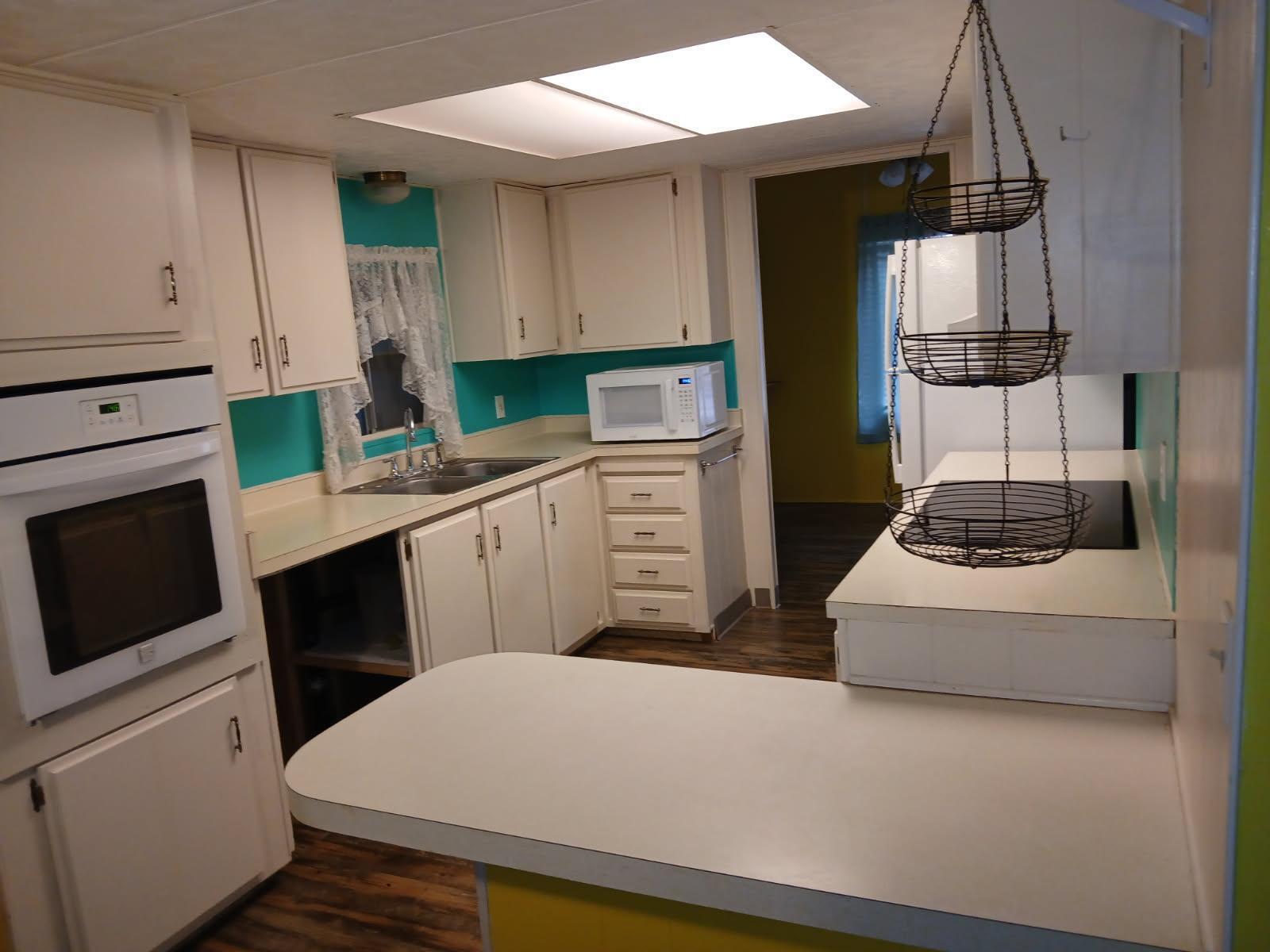 ORAL D & MINNIE E STOWELL - Residential