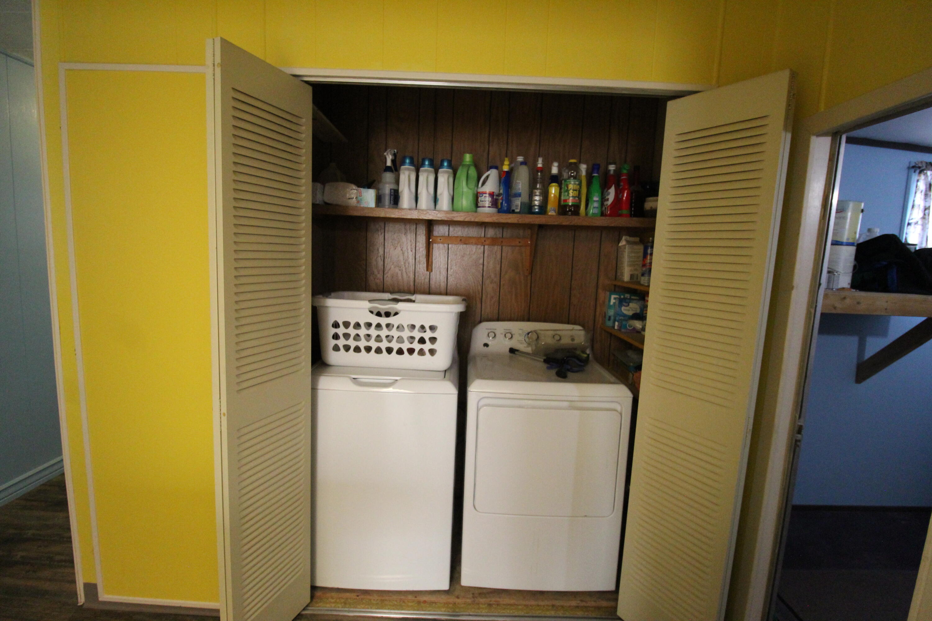 ORAL D & MINNIE E STOWELL - Residential