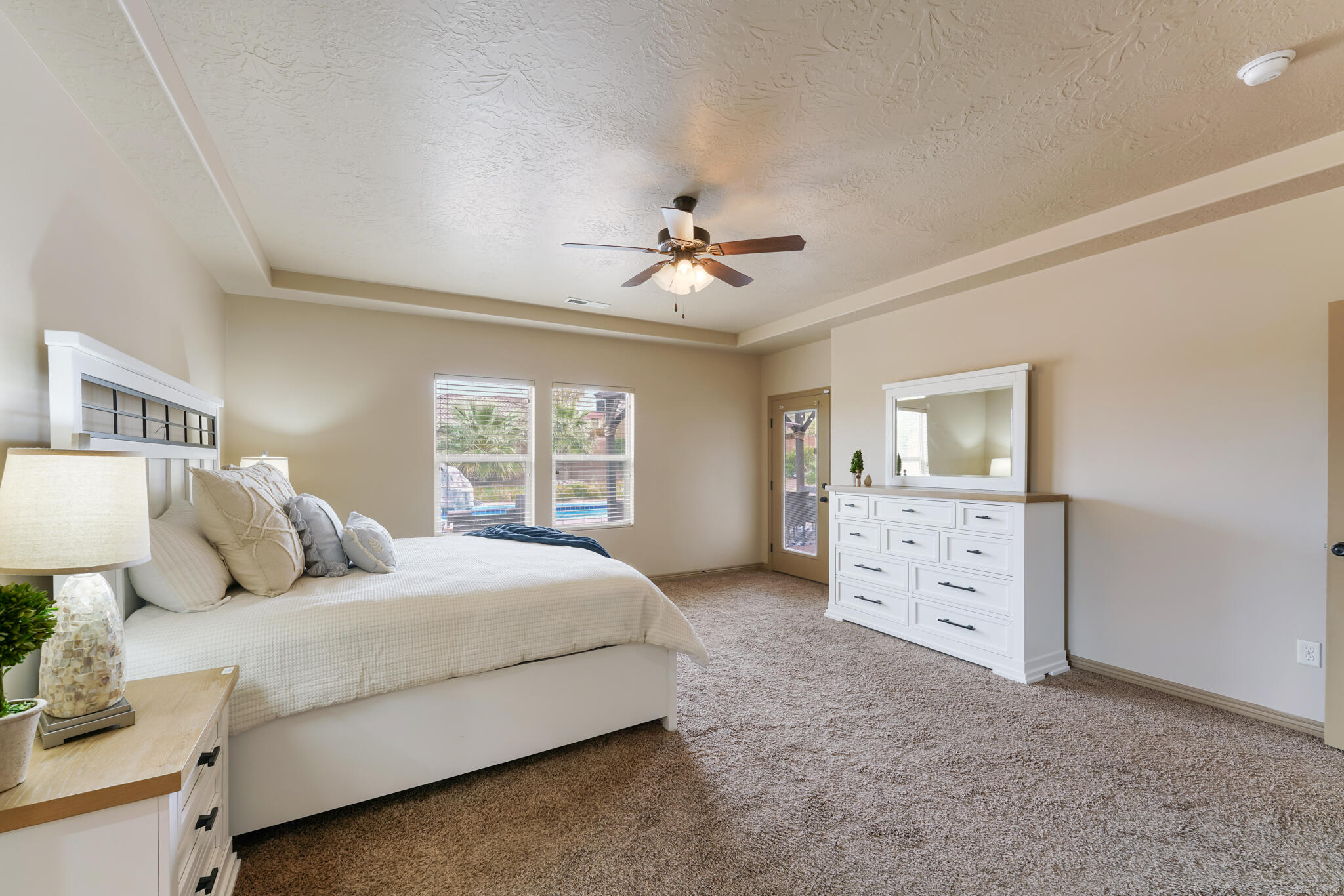 SUN VALLEY ESTATES - Residential