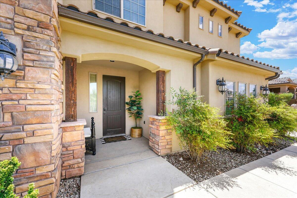 SUN VALLEY ESTATES - Residential