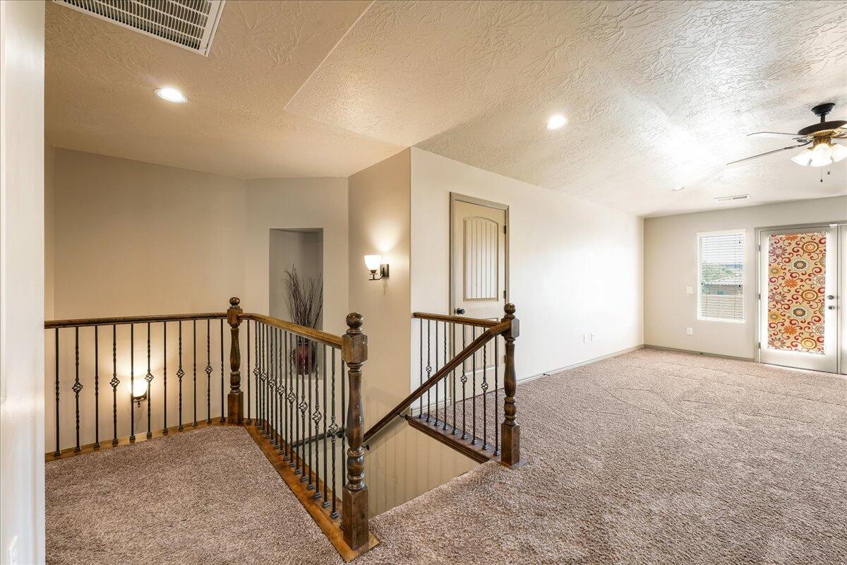 SUN VALLEY ESTATES - Residential