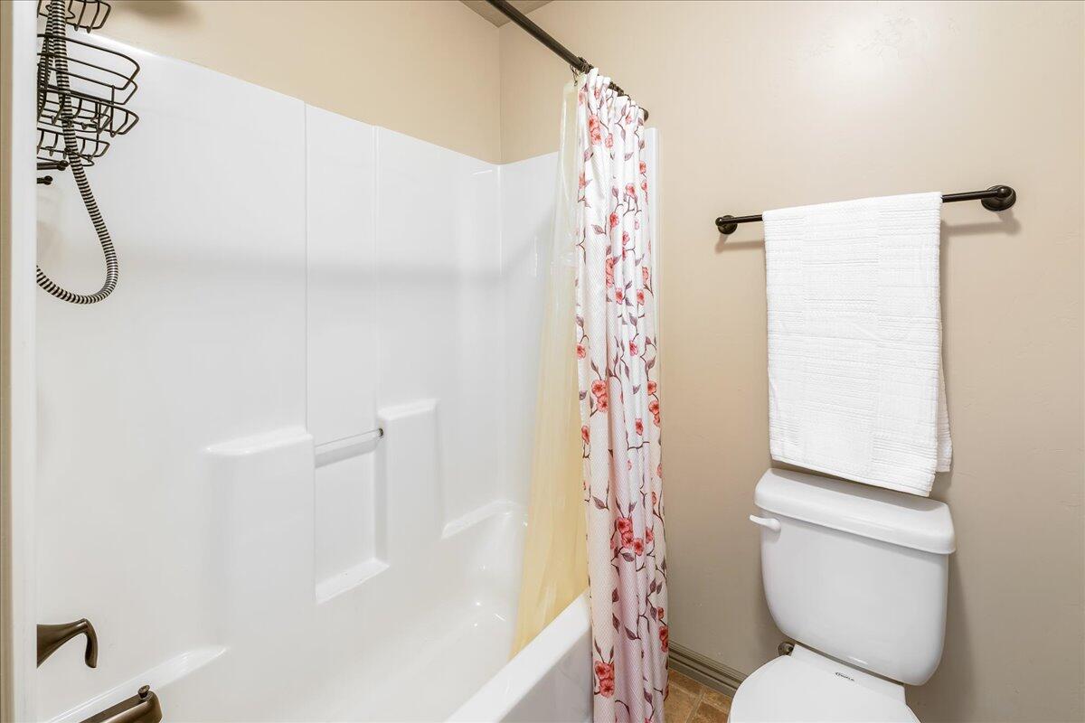 SUN VALLEY ESTATES - Residential