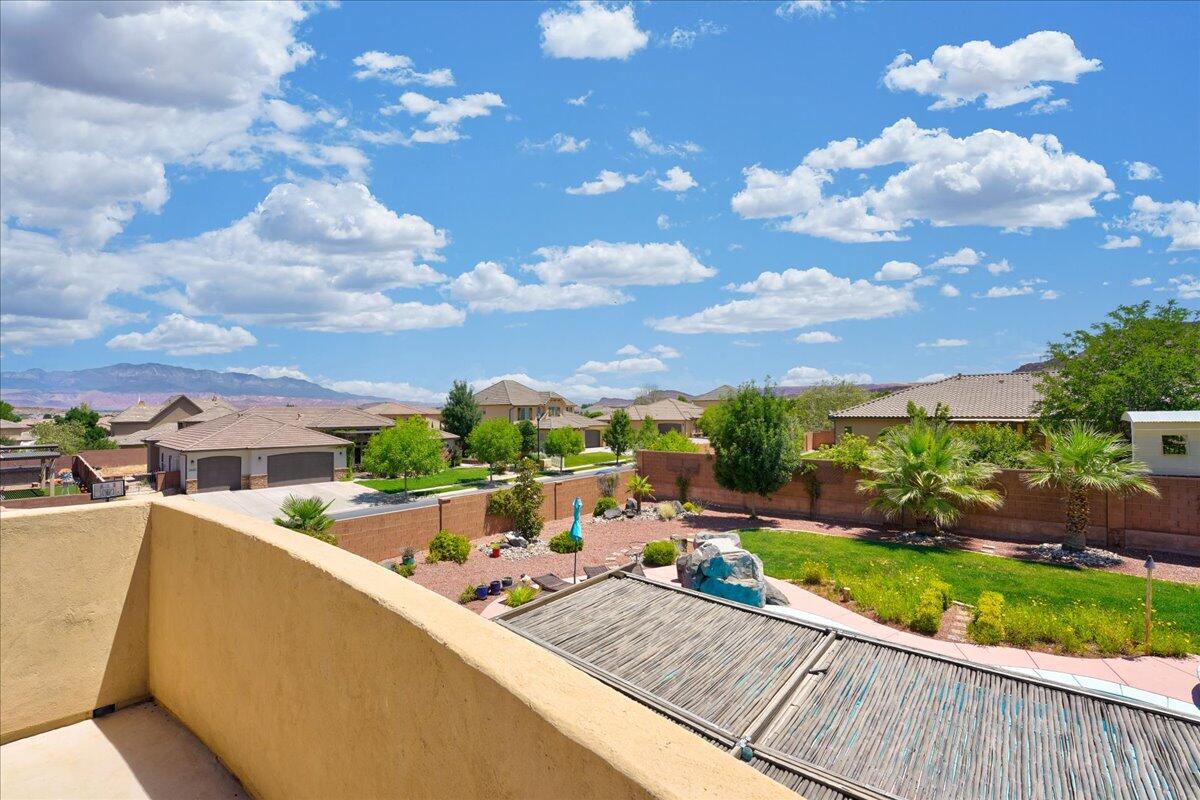 SUN VALLEY ESTATES - Residential