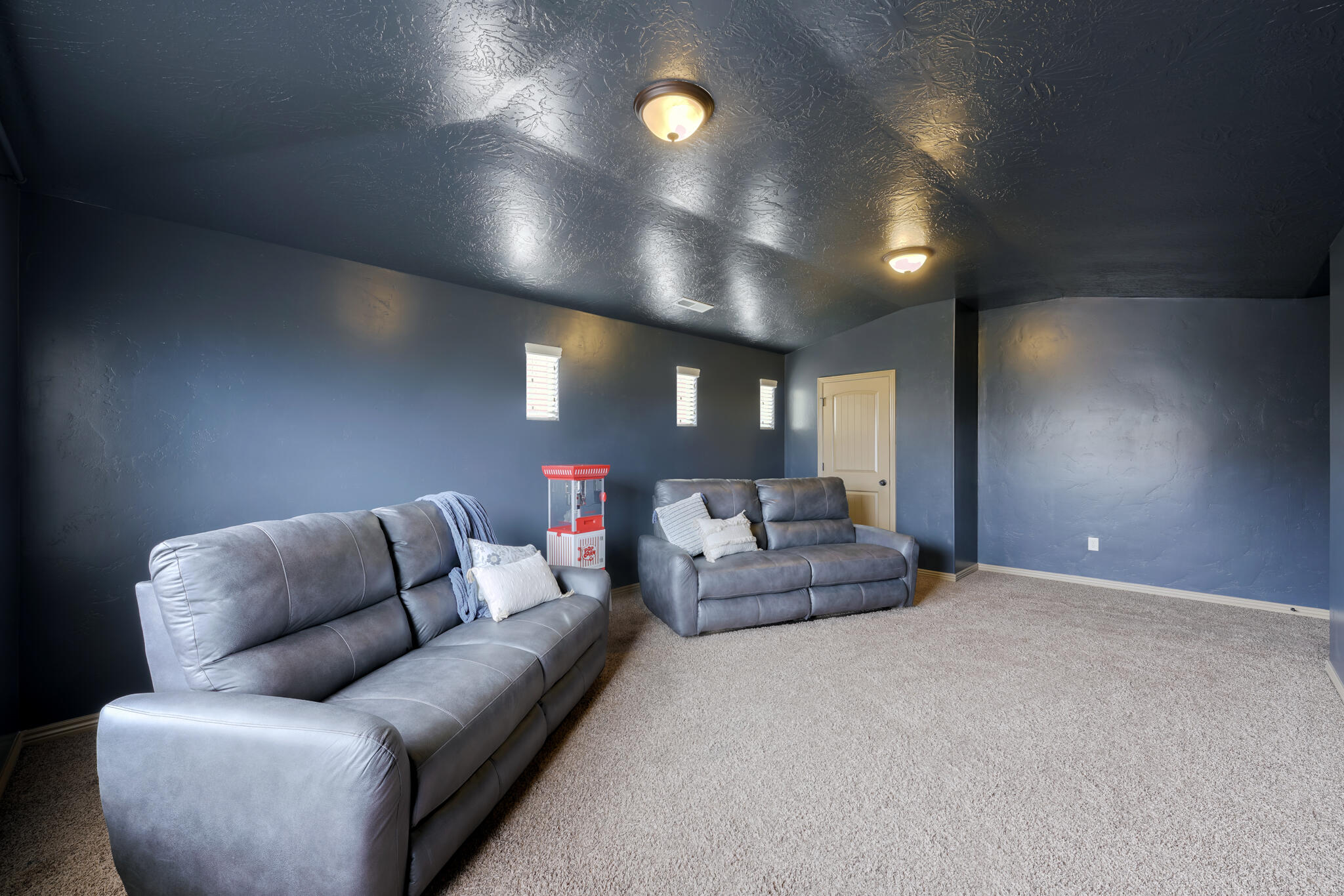 SUN VALLEY ESTATES - Residential