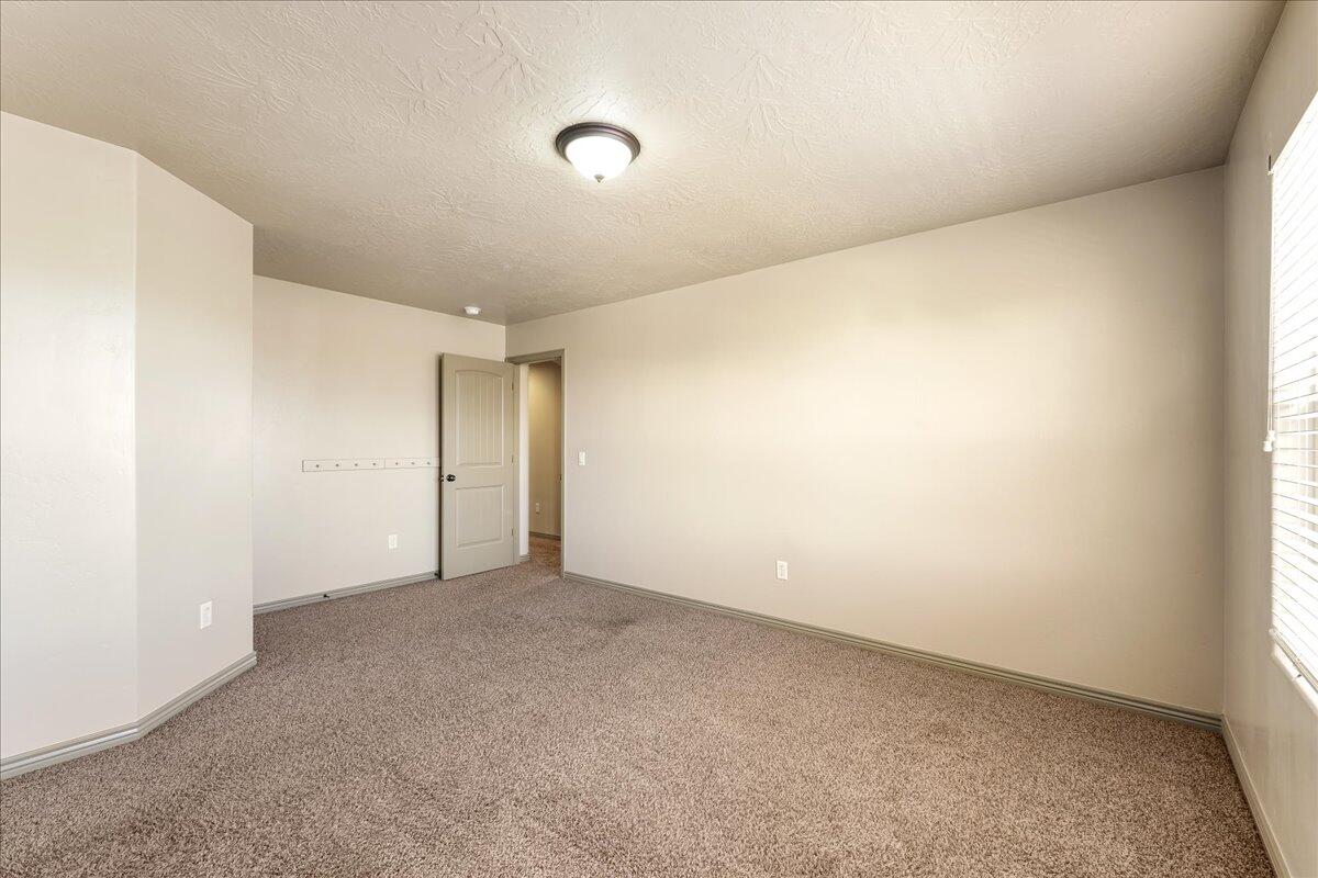 SUN VALLEY ESTATES - Residential