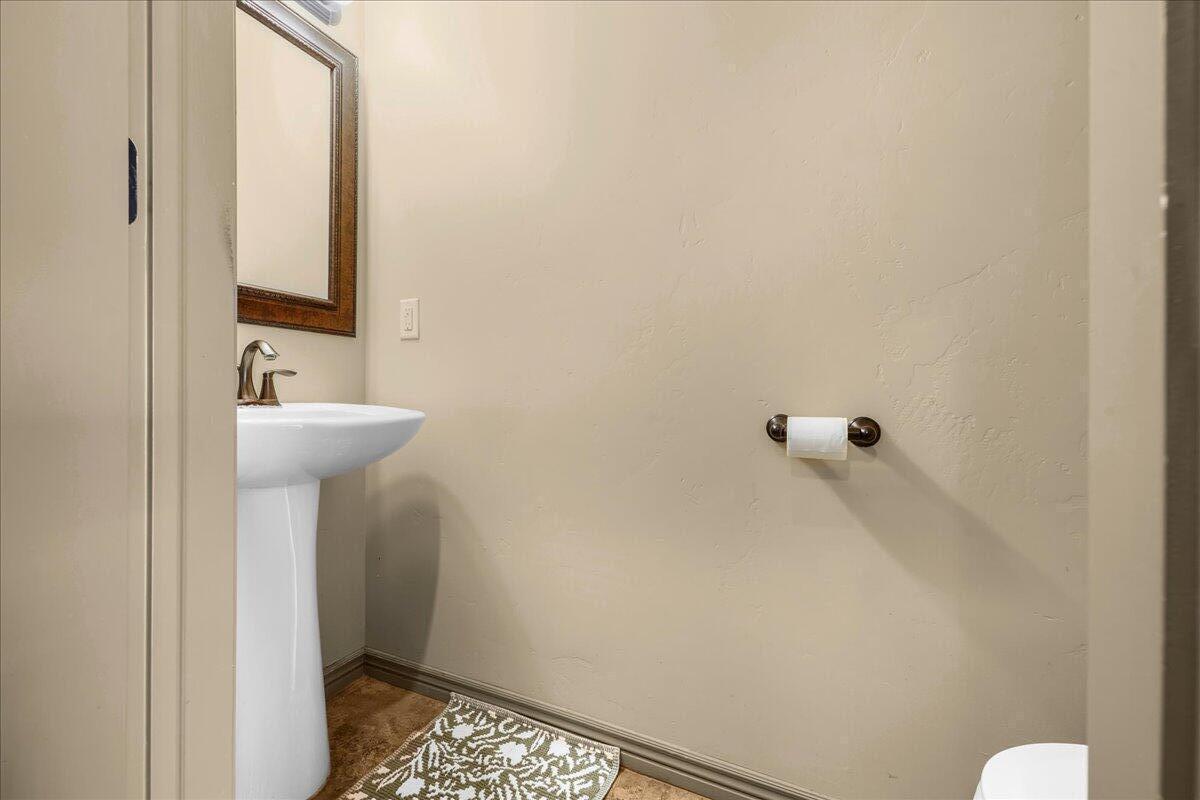 SUN VALLEY ESTATES - Residential