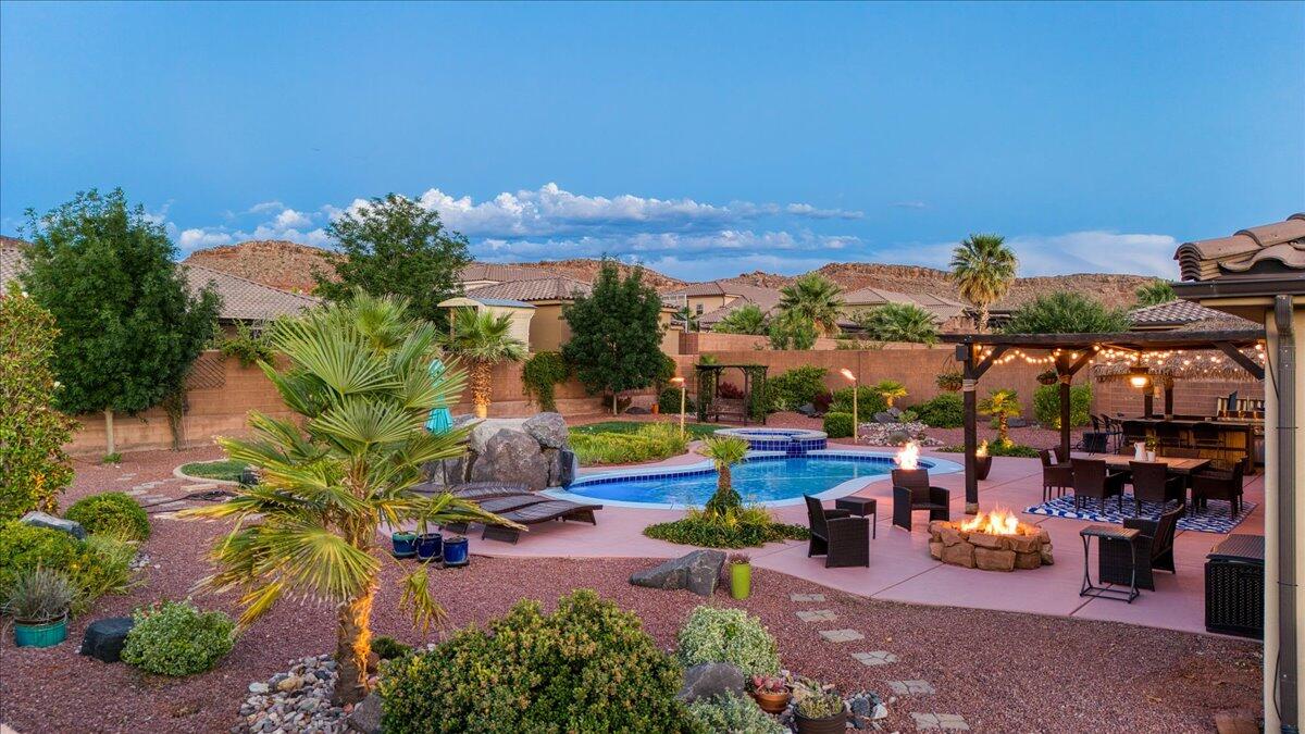 SUN VALLEY ESTATES - Residential