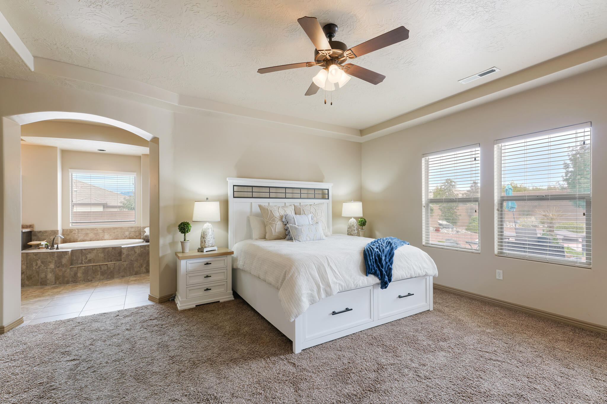 SUN VALLEY ESTATES - Residential