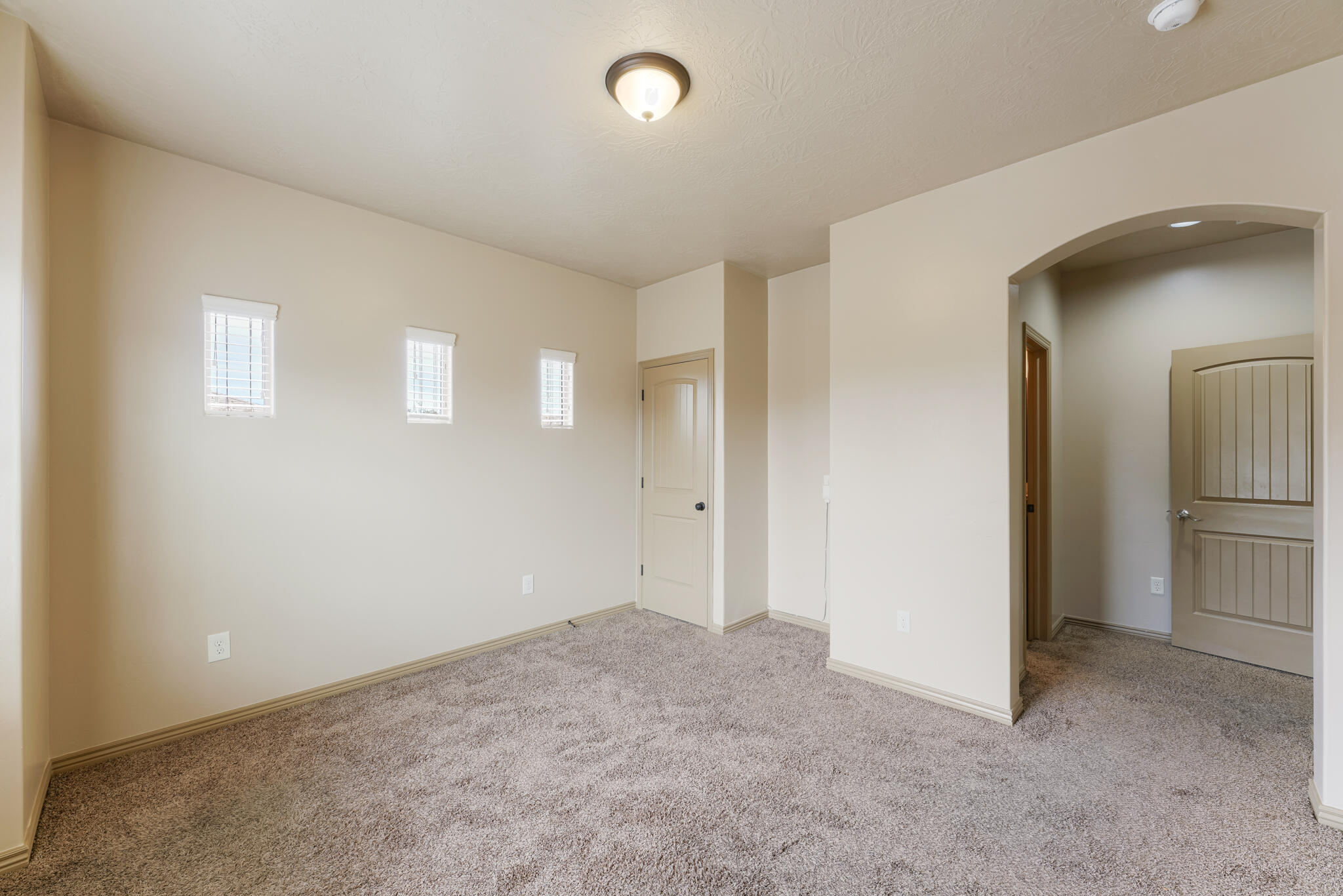 SUN VALLEY ESTATES - Residential