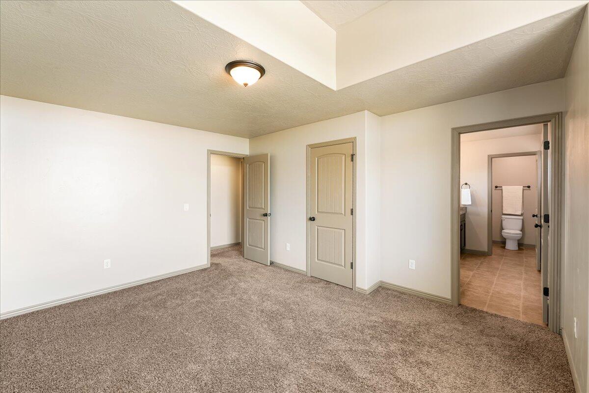 SUN VALLEY ESTATES - Residential