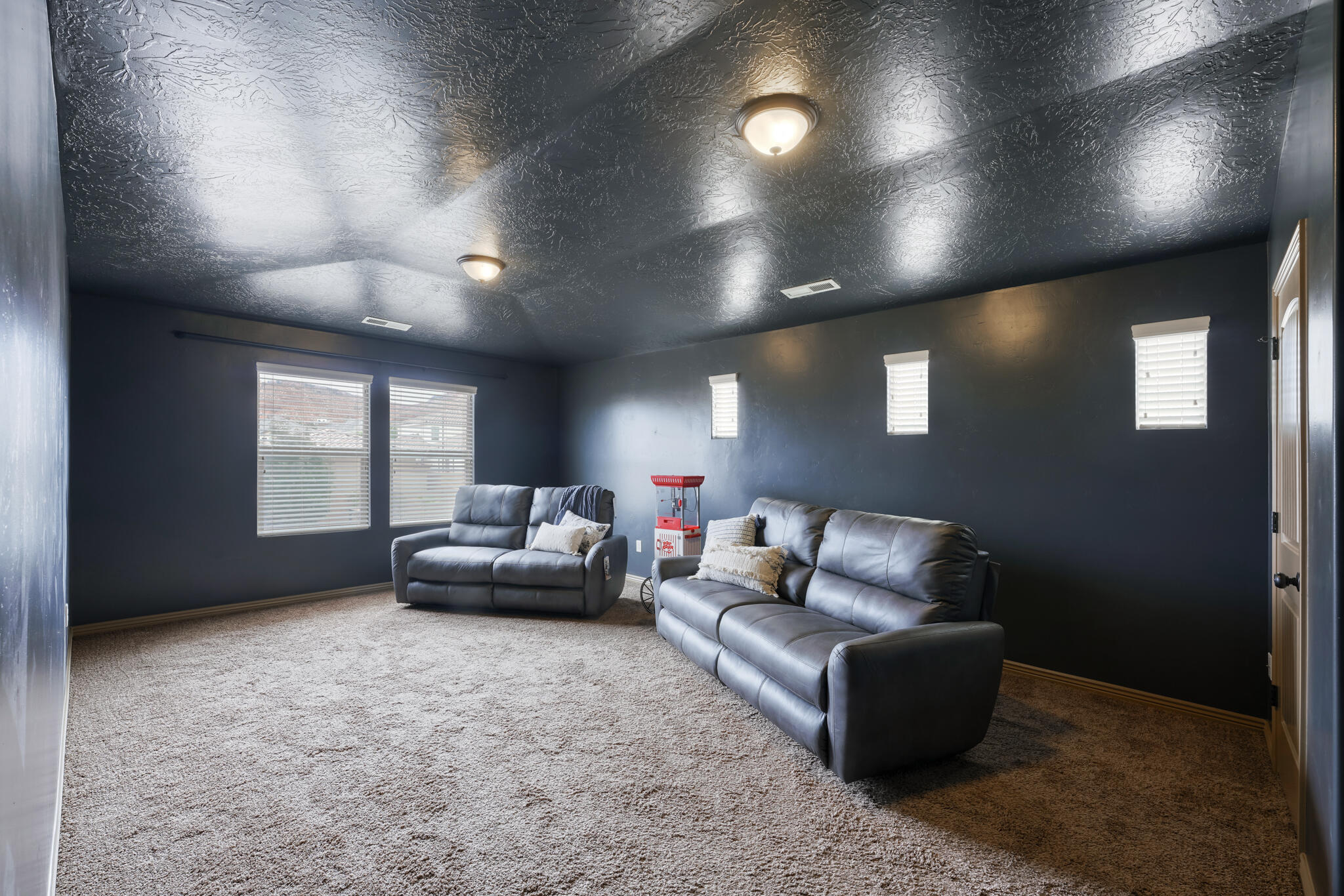 SUN VALLEY ESTATES - Residential