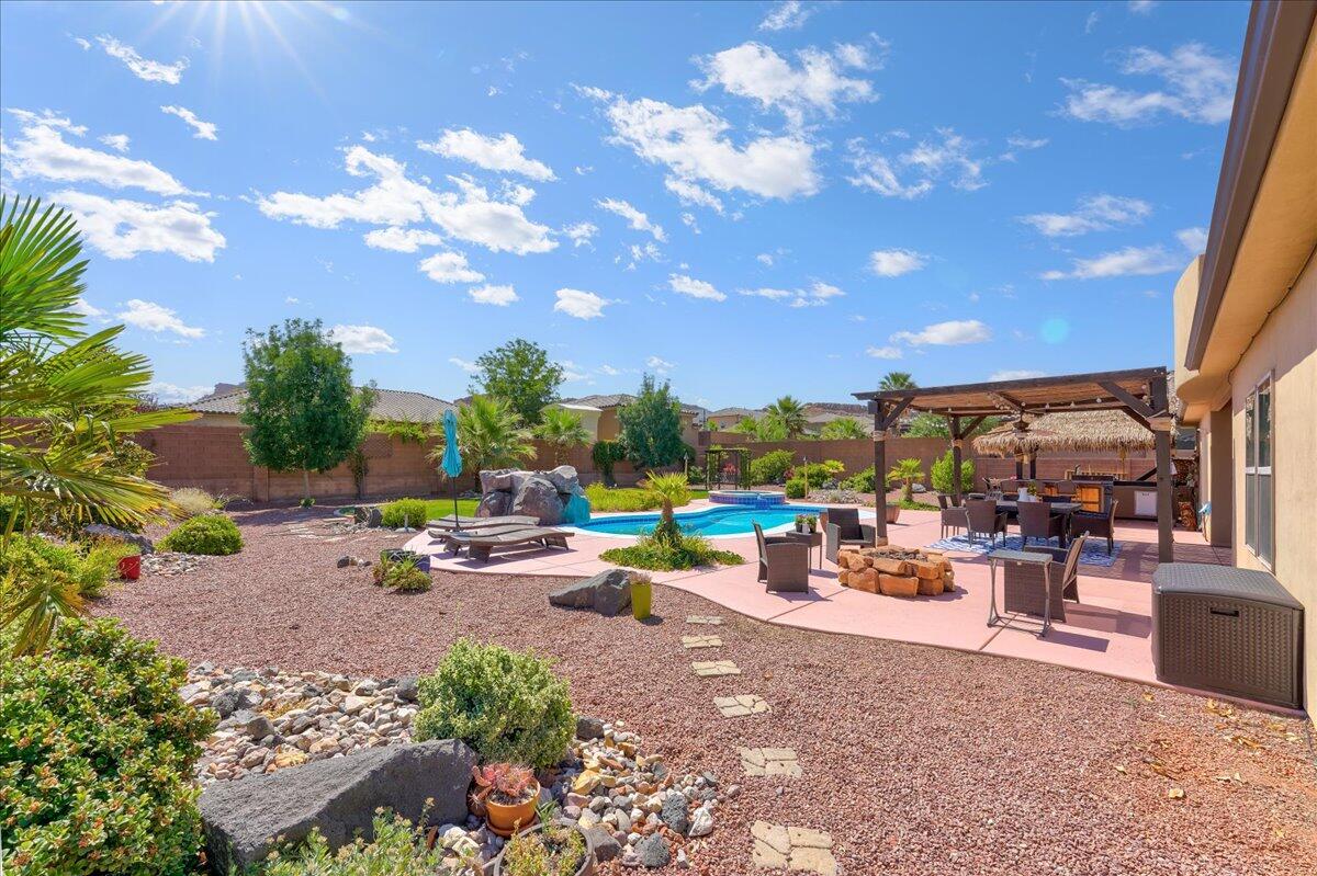 SUN VALLEY ESTATES - Residential