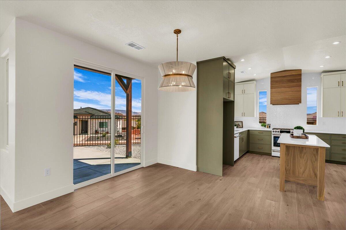 ESTATES AT BURKE SPRINGS - Residential