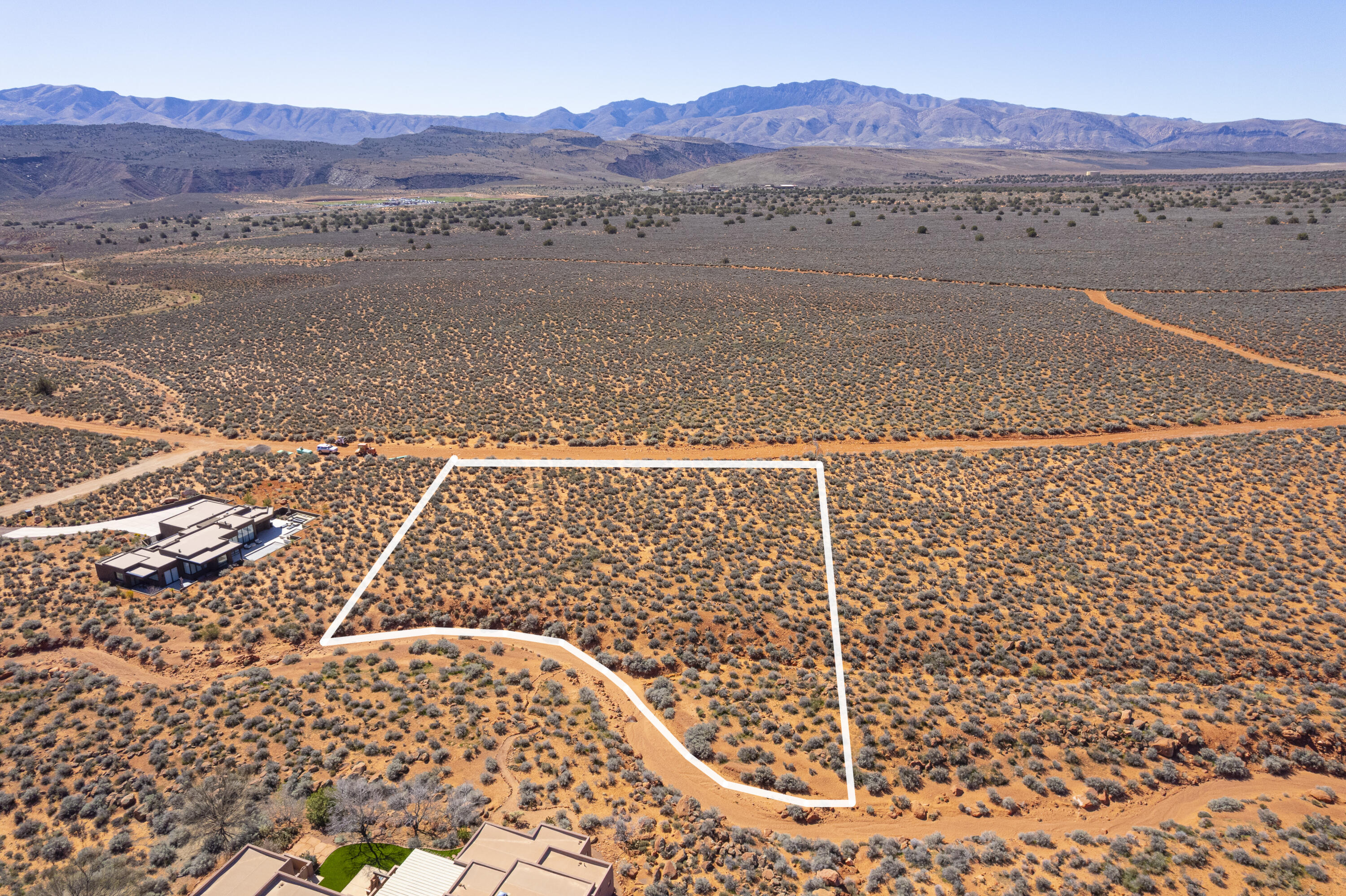 IVINS TOWNSITE - Land