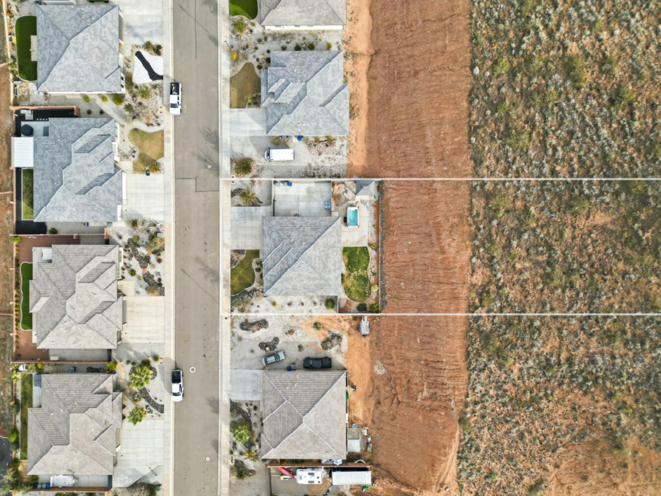 DESERT COVE - Residential