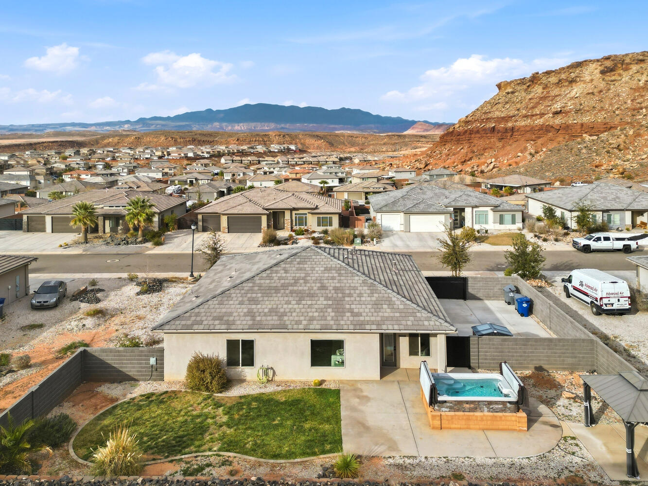 DESERT COVE - Residential