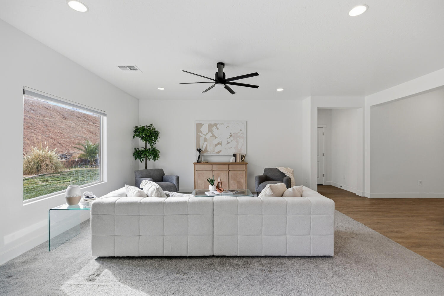 DESERT COVE - Residential