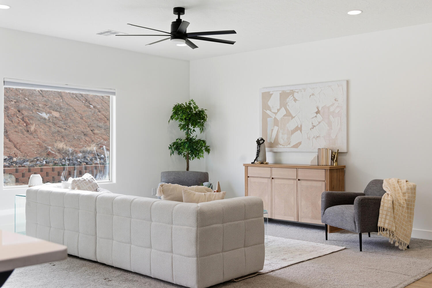 DESERT COVE - Residential