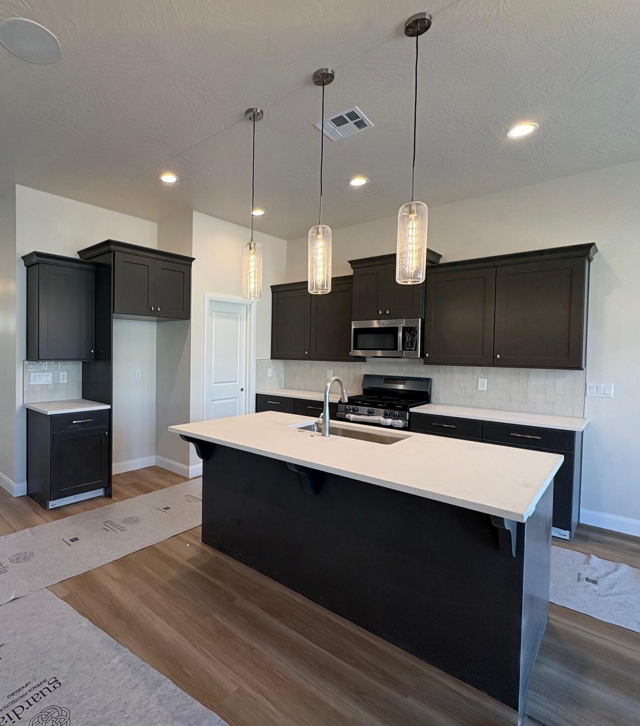 RIVERBEND AT SUNRISE VALLEY - Residential