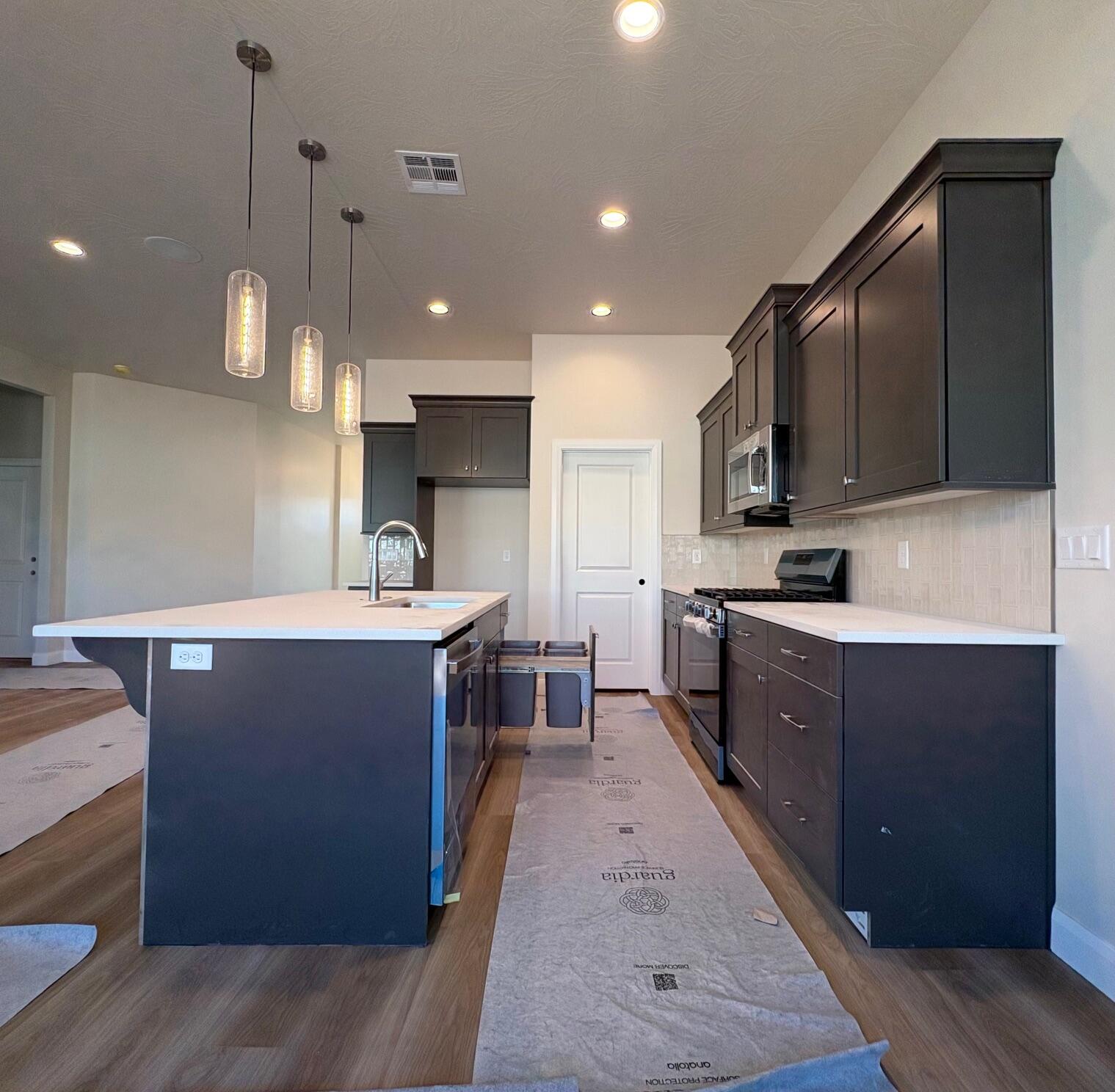 RIVERBEND AT SUNRISE VALLEY - Residential