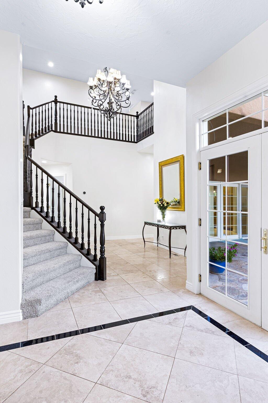 PINE VIEW ESTATES - Residential