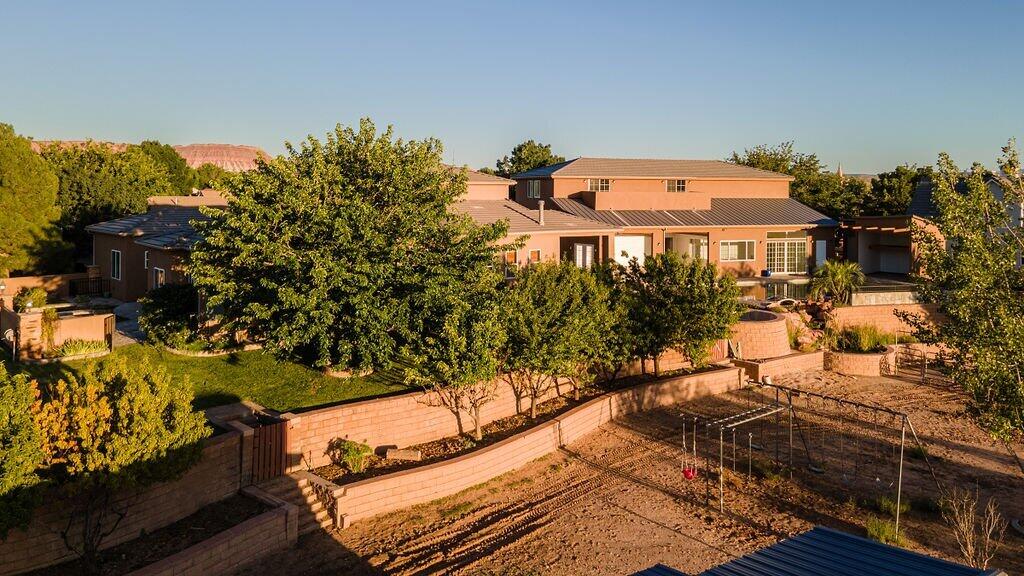 PINE VIEW ESTATES - Residential