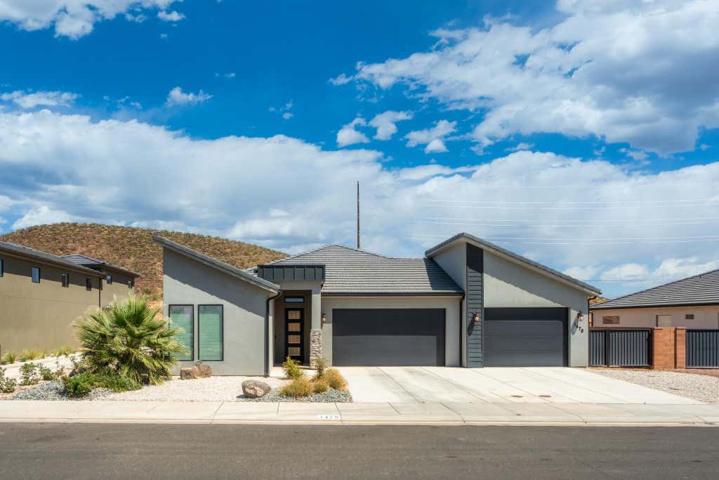 Photo of 1478 W 540 N, Hurricane, UT 84737 (MLS # 26-274752)