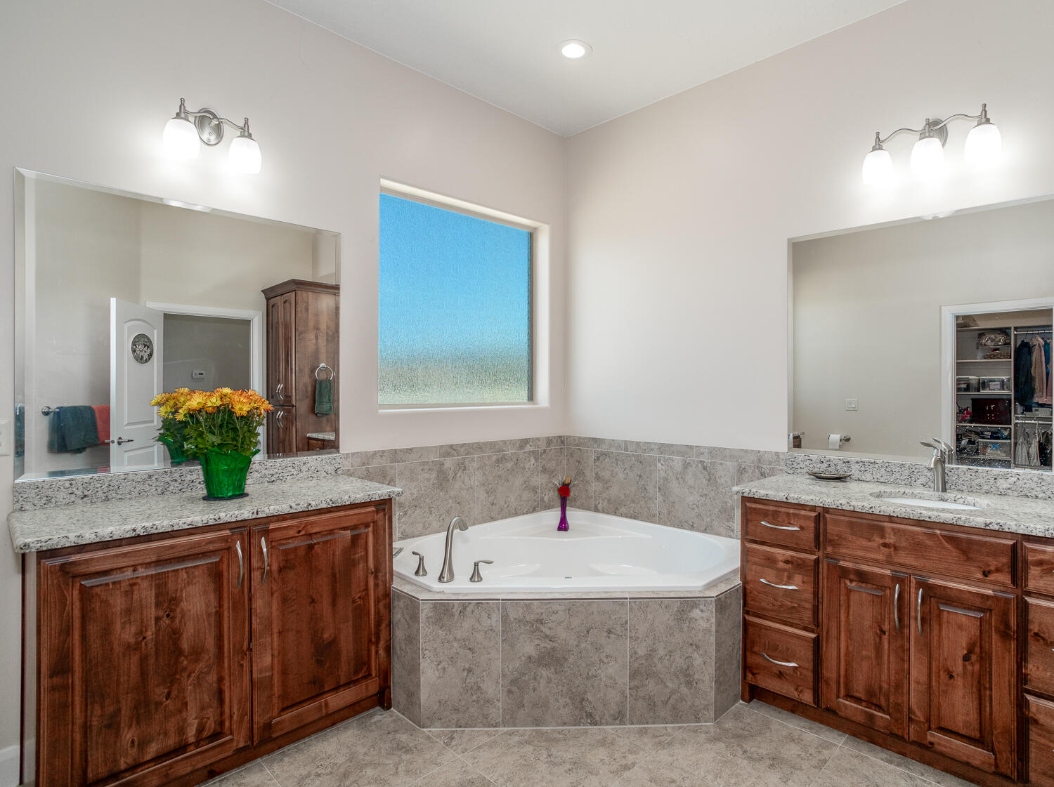 DAMMERON VALLEY HIGH GROUND - Residential