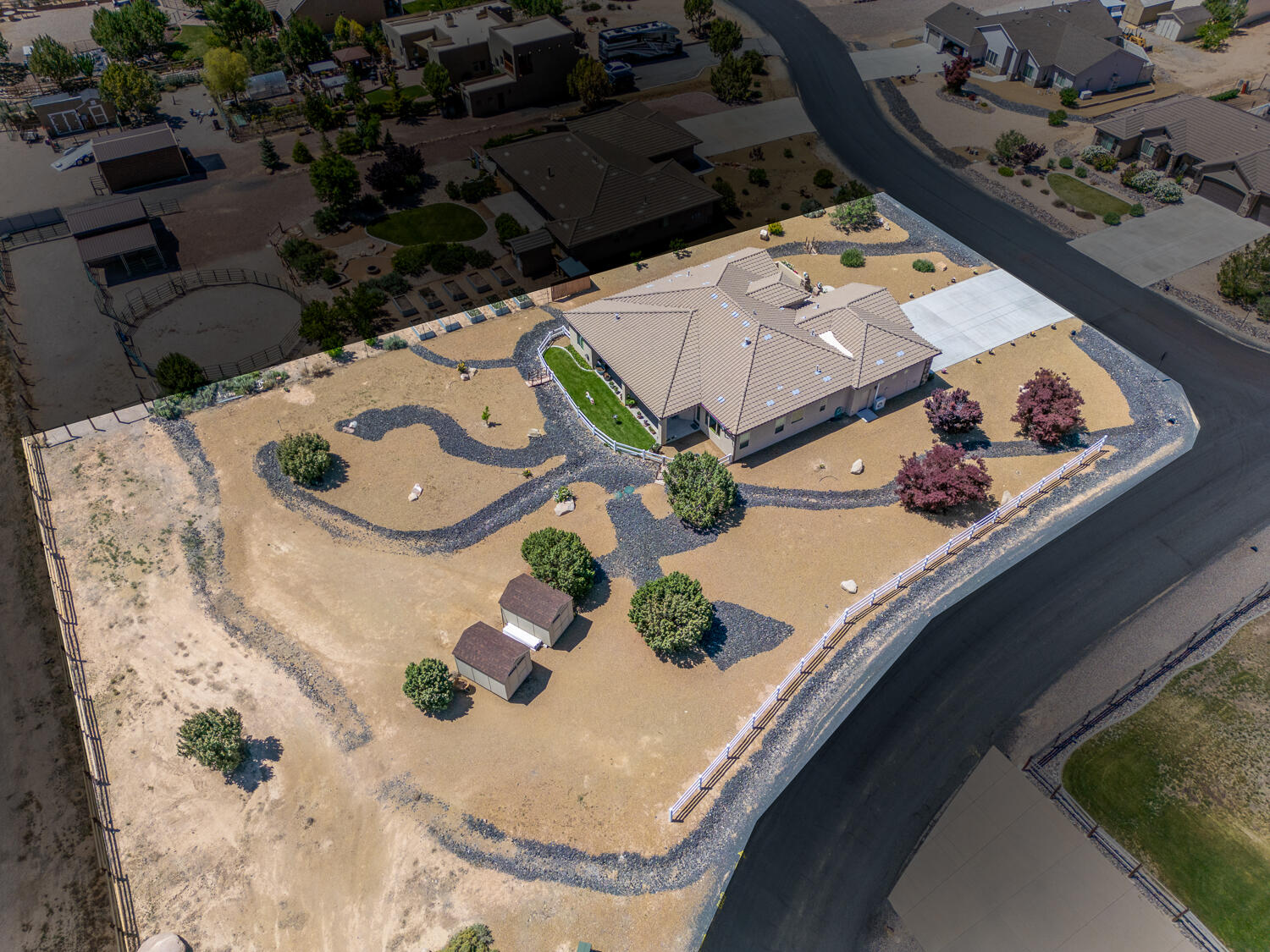 DAMMERON VALLEY HIGH GROUND - Residential