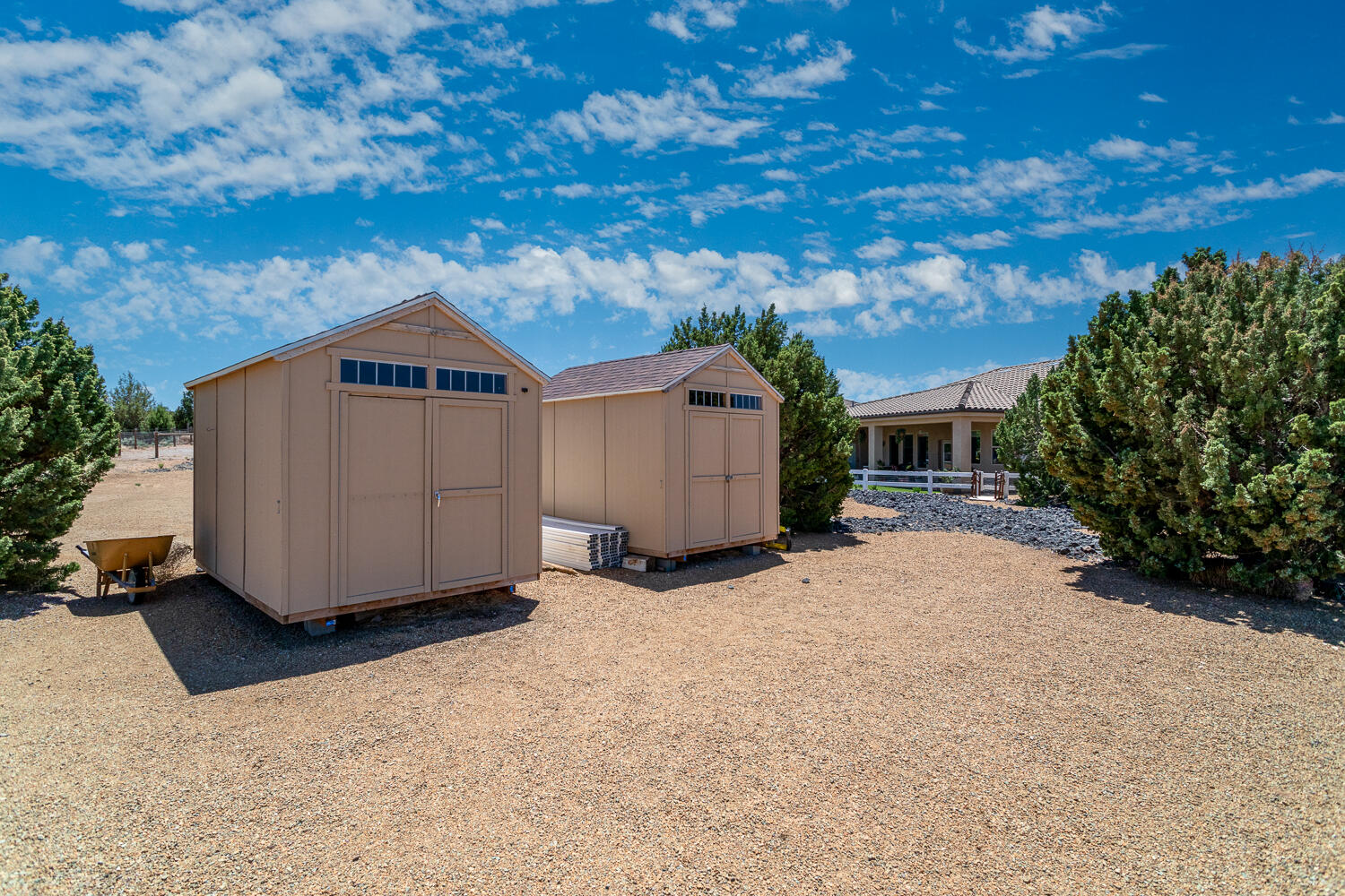 DAMMERON VALLEY HIGH GROUND - Residential