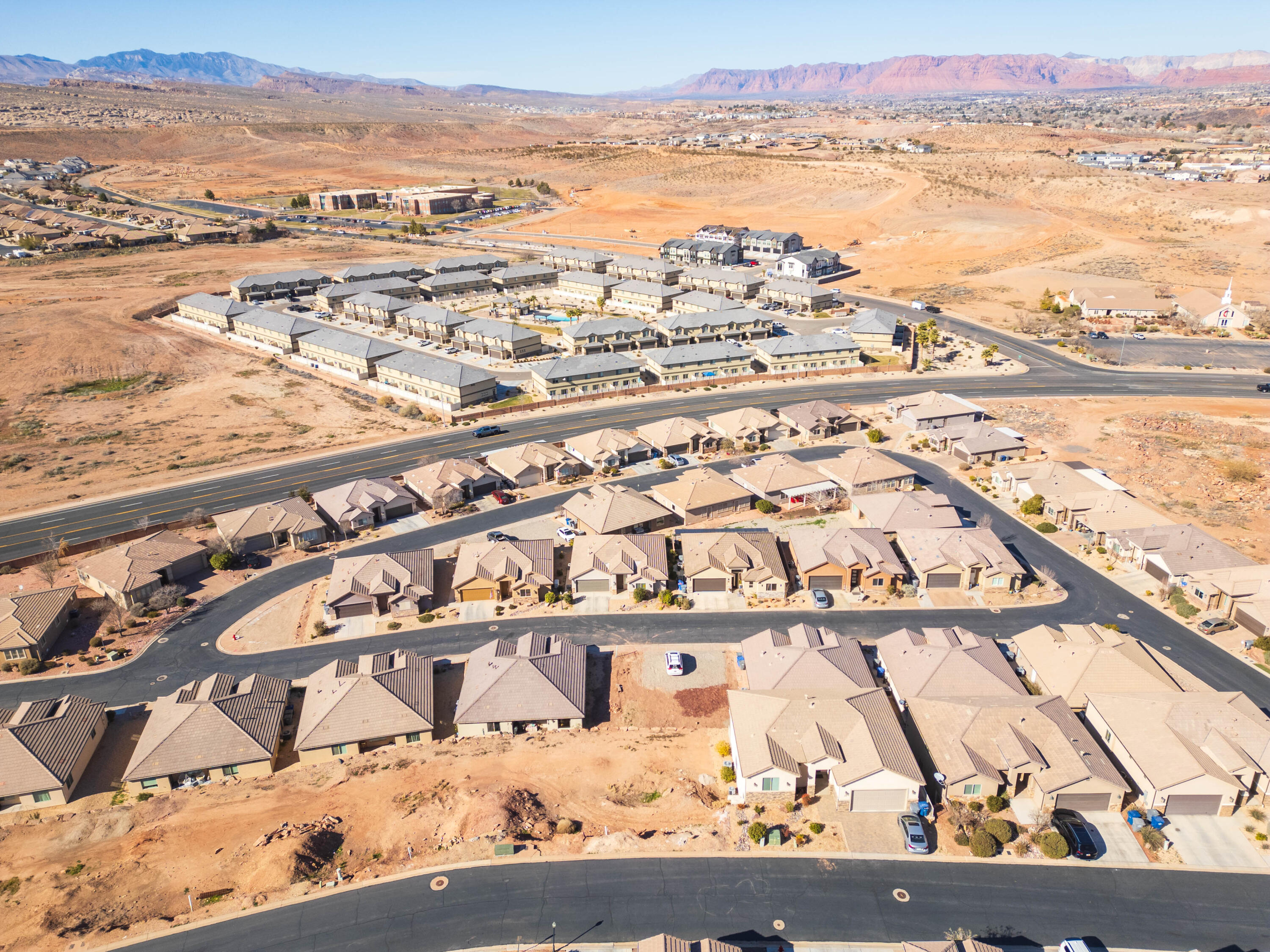 JOSHUAS AT SOUTHGATE - Land