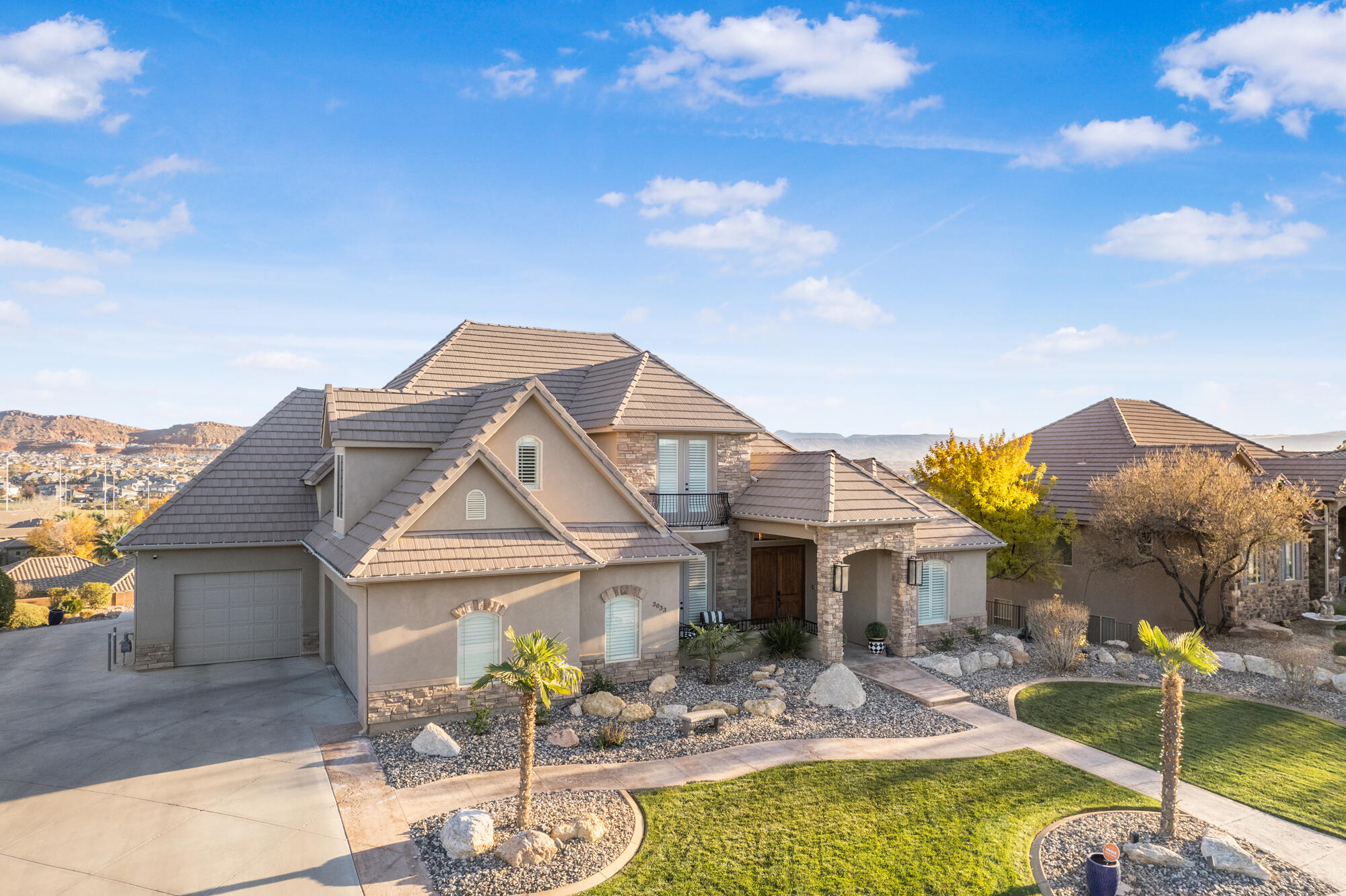 KNOLLS AT LITTLE VALLEY - Residential