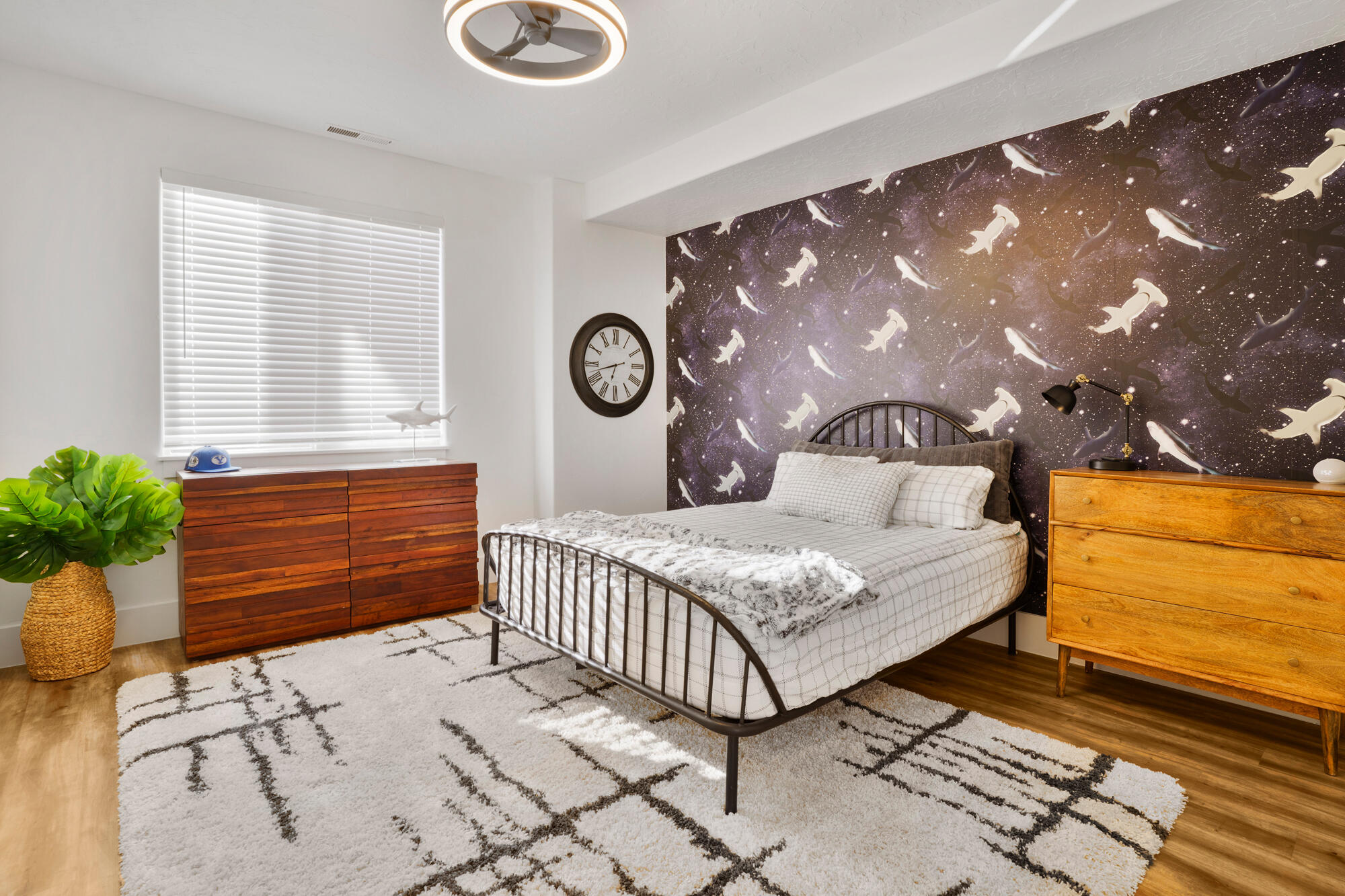 KNOLLS AT LITTLE VALLEY - Residential