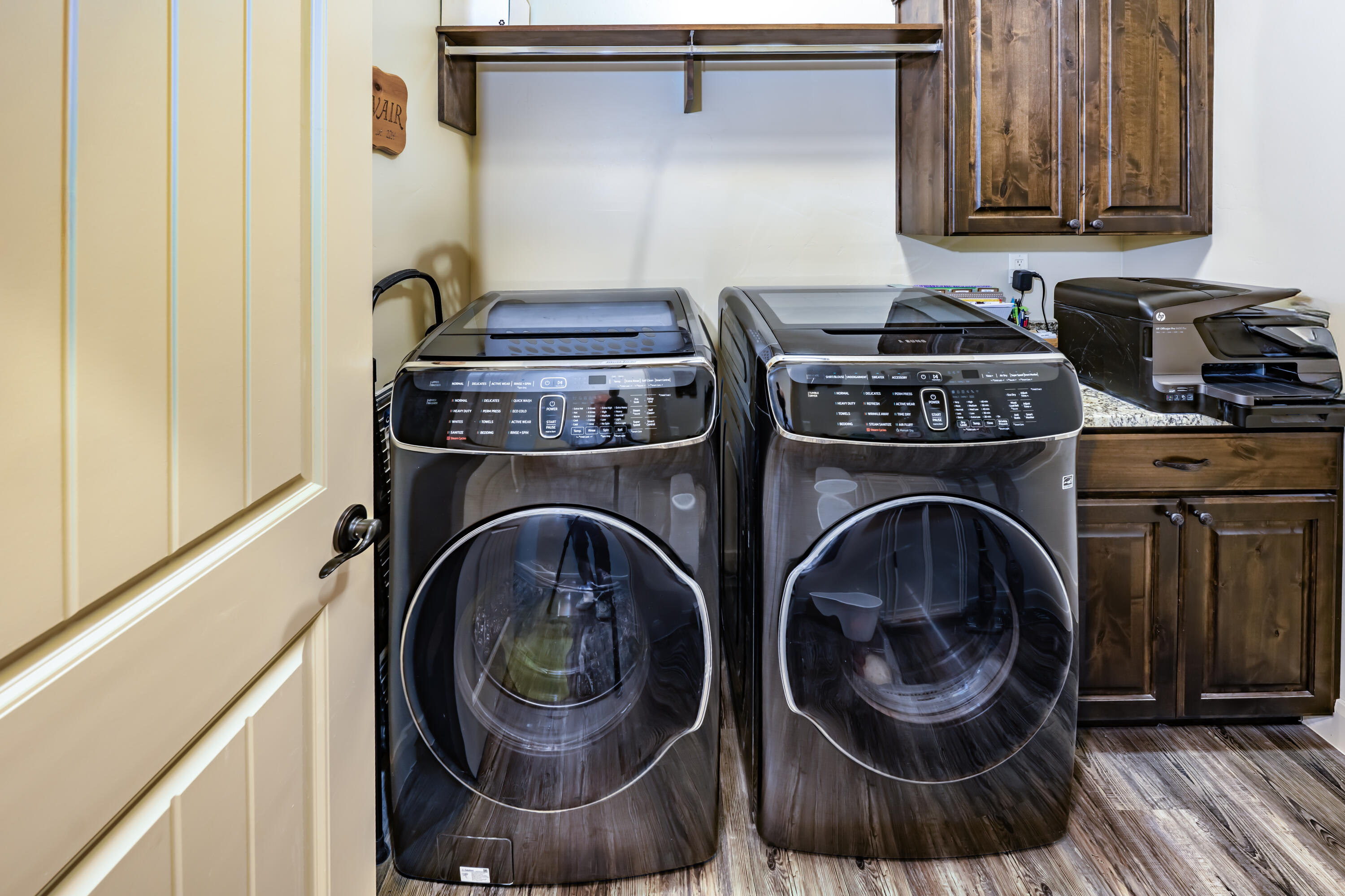 SHADOW CANYON - Residential