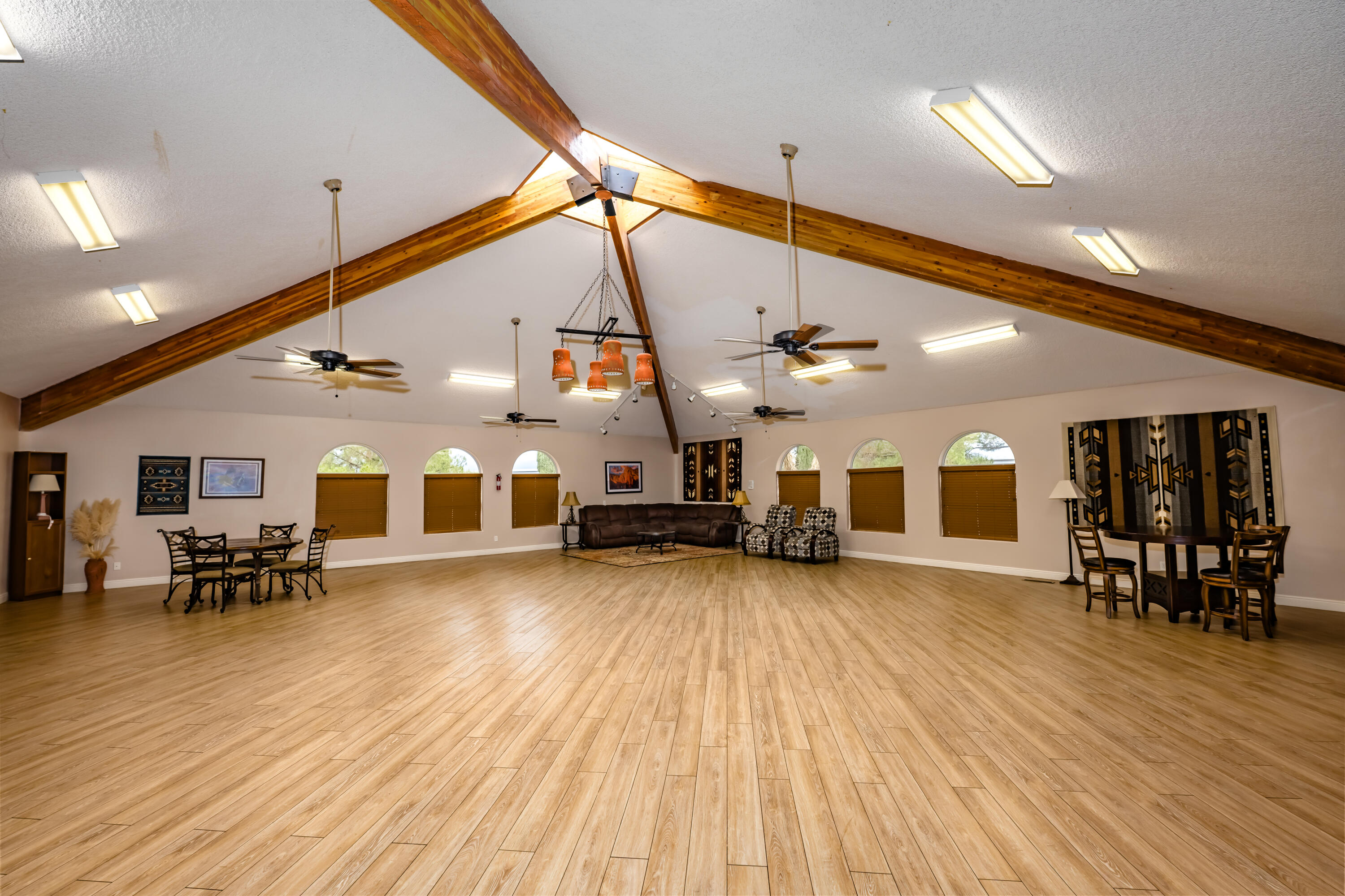 SHADOW CANYON - Residential