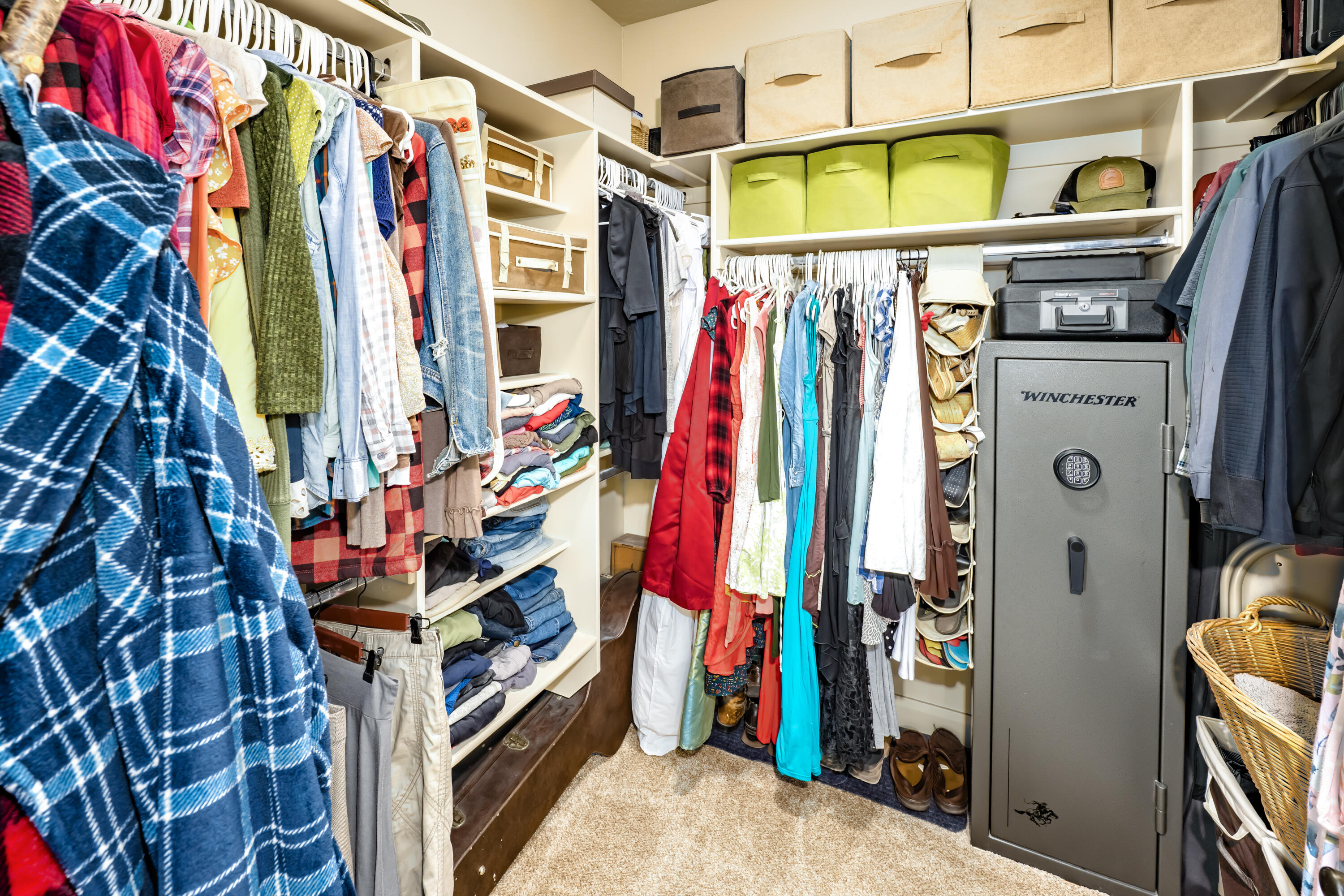 SHADOW CANYON - Residential