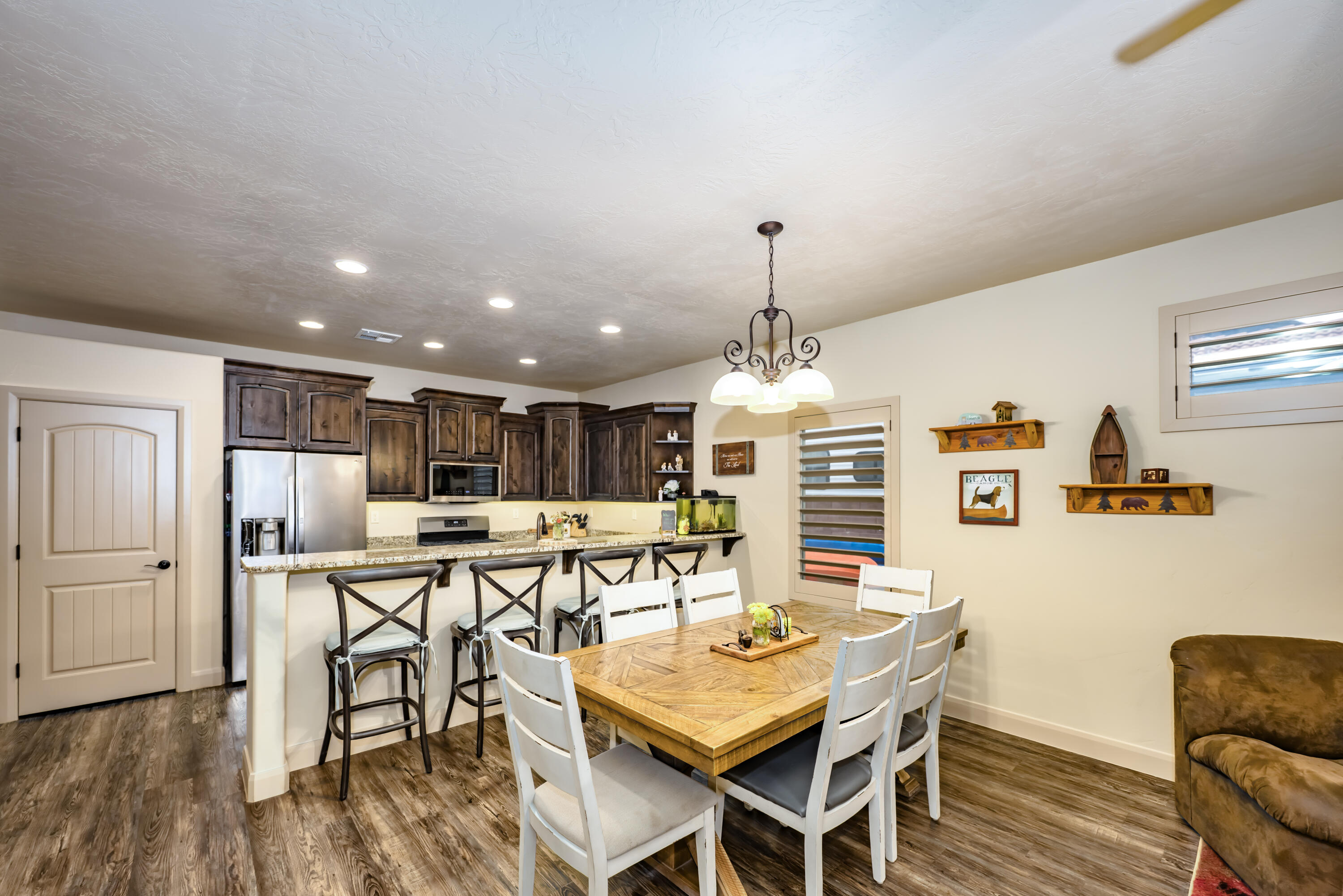 SHADOW CANYON - Residential