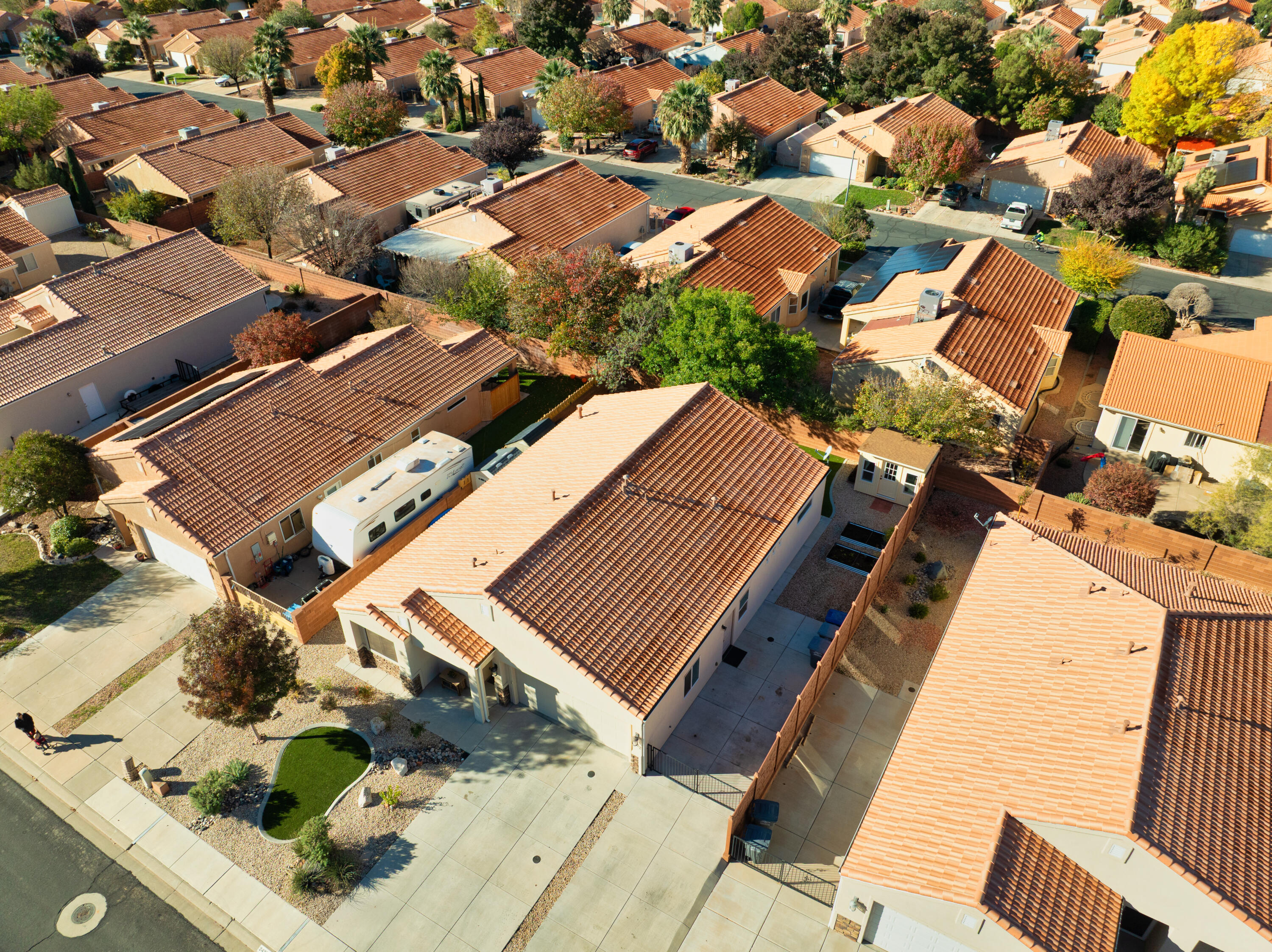 SHADOW CANYON - Residential