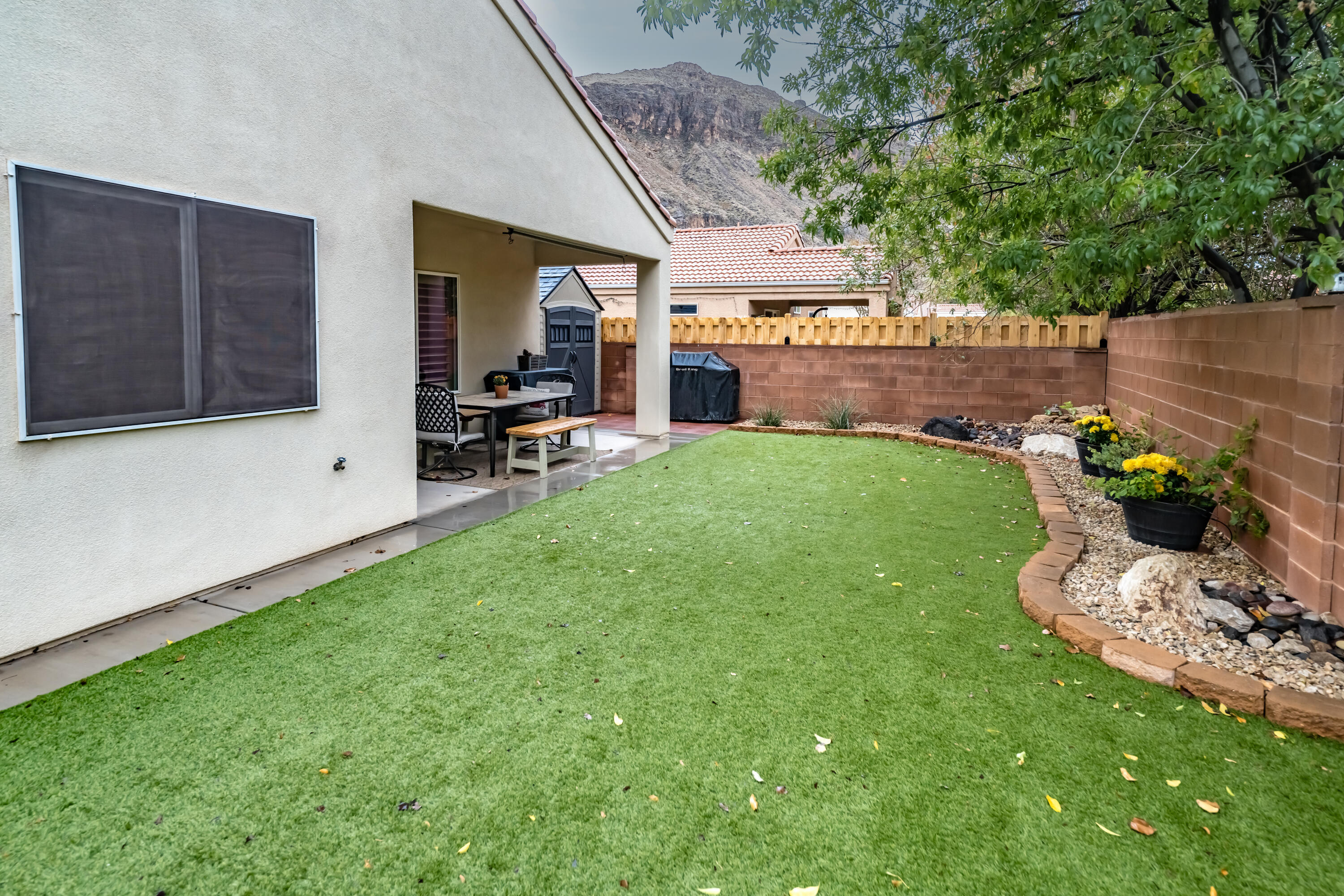 SHADOW CANYON - Residential