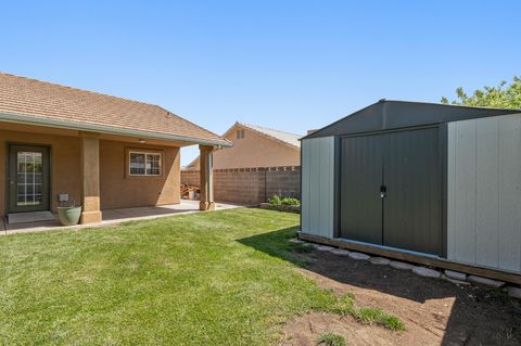 Tiny photo for 970 S 660 E, Saint George, UT 84790 (MLS # 26-271369)